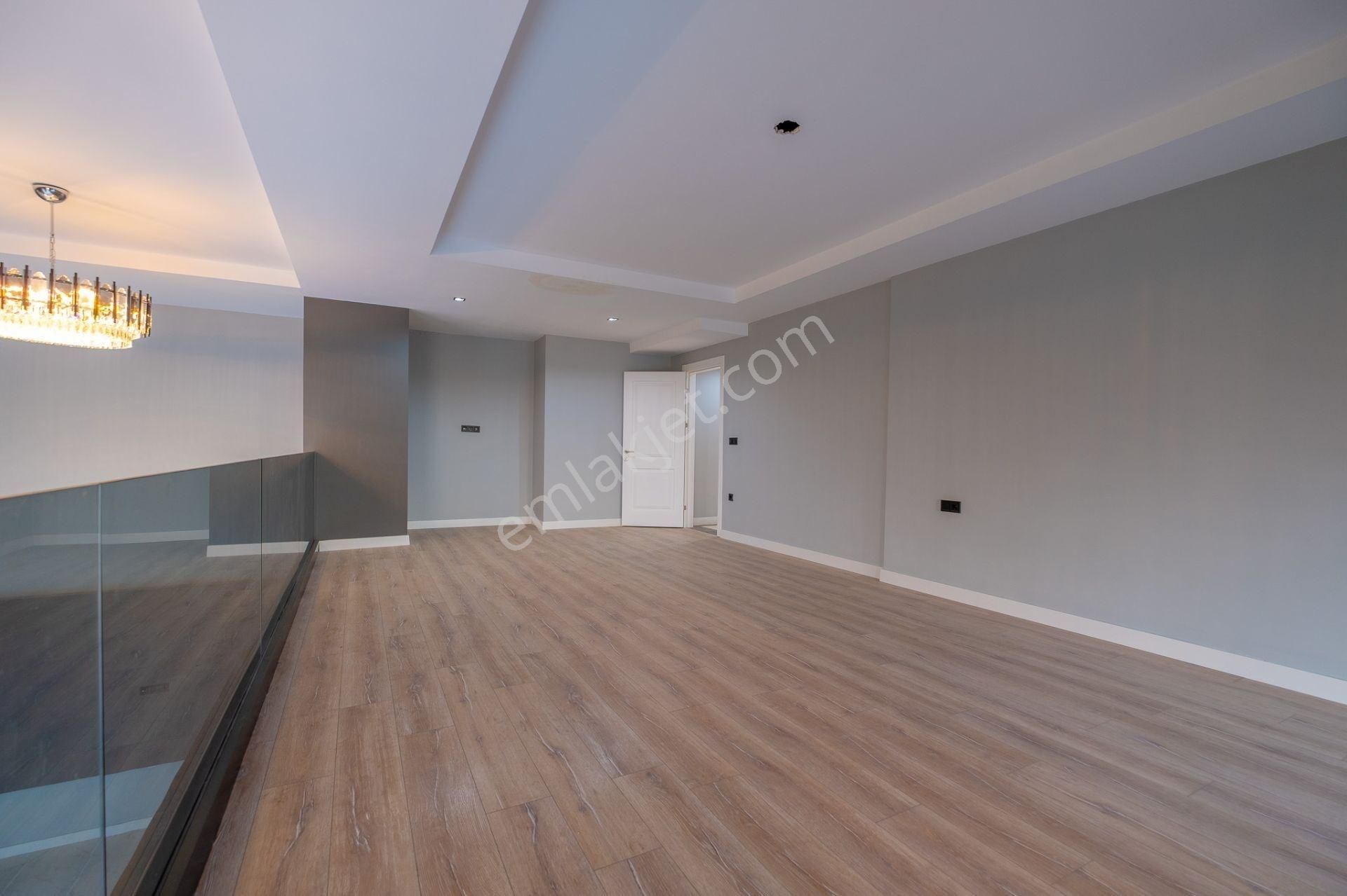 Bahçeşehir Nissa O2'de Satılık Villa Konseptli Bahçe Katlı Loft Daire - Görsel 28