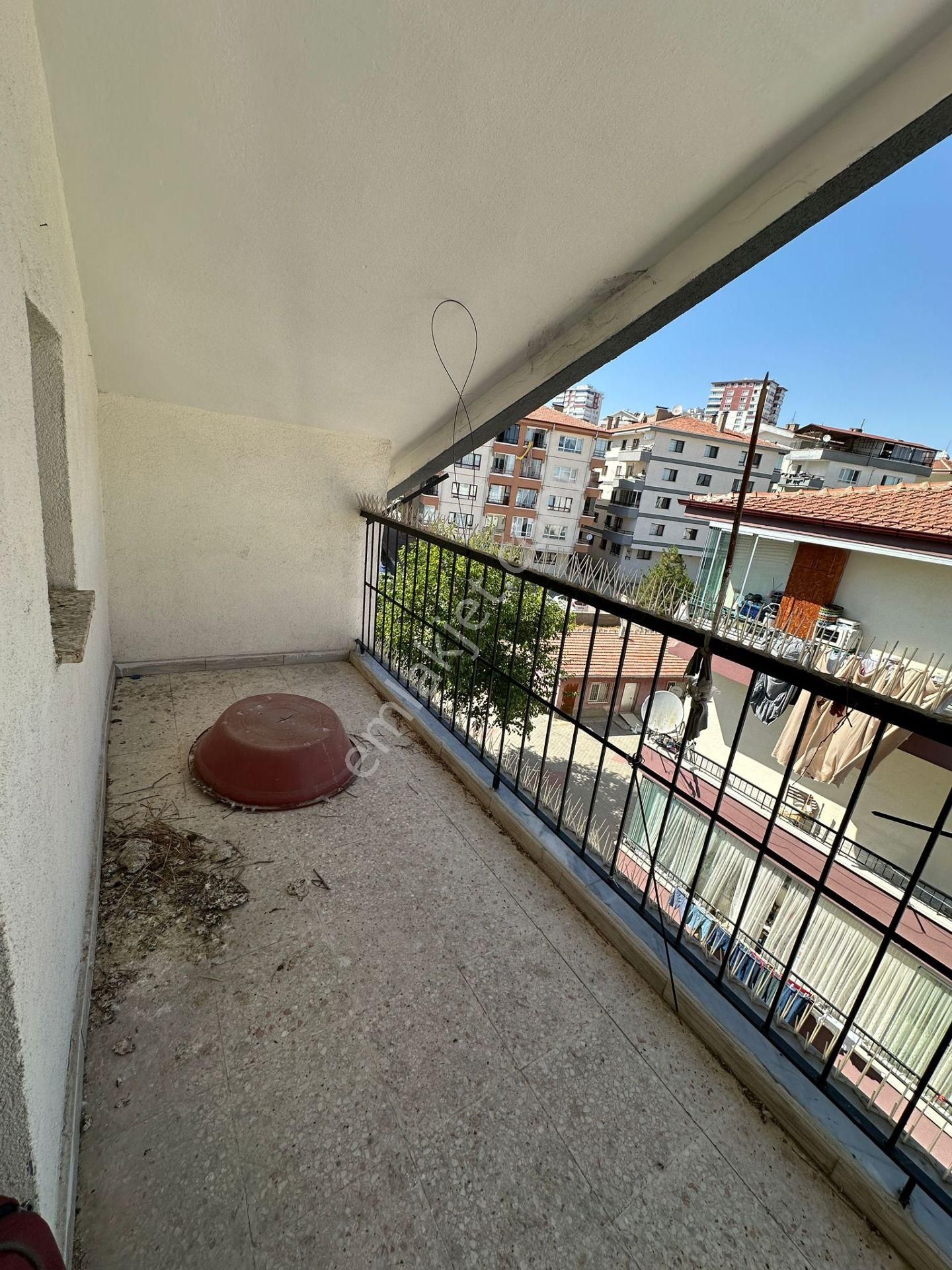 Kartaltepe Mahallesinde Salı Pazarına 50 Metre Mesafede 6+1 Dubleks Daire - Görsel 5