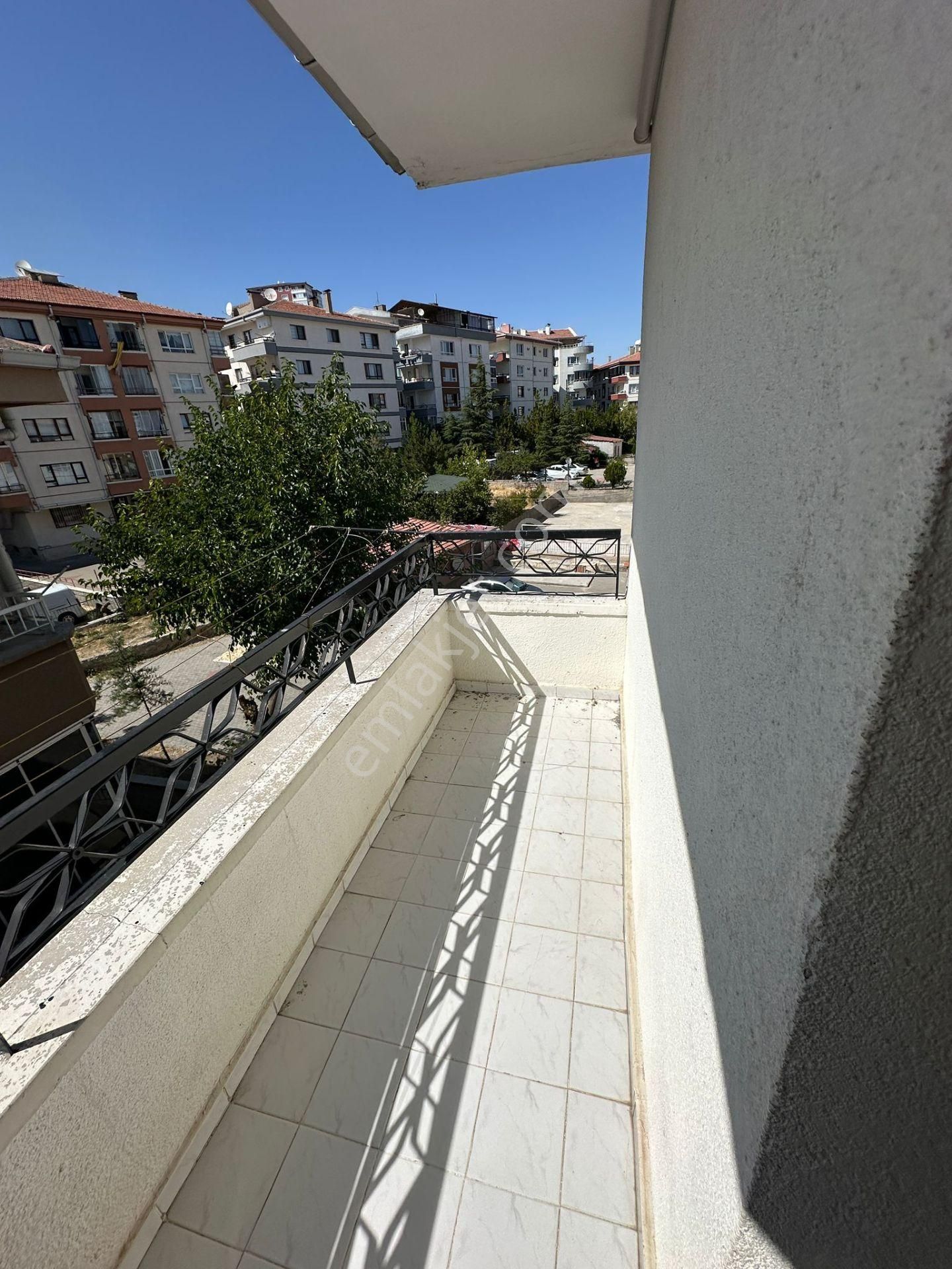 Kartaltepe Mahallesinde Salı Pazarına 50 Metre Mesafede 6+1 Dubleks Daire - Görsel 30