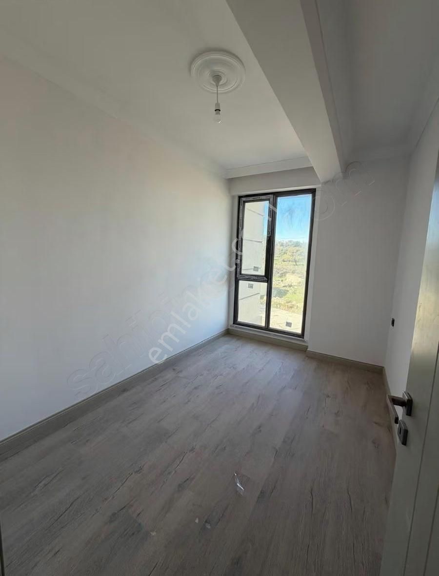Uzay Emlaktan Çanakkale Ayvacık Hamdıbeyde 2+1 0 Kiralık Daıre - Görsel 9
