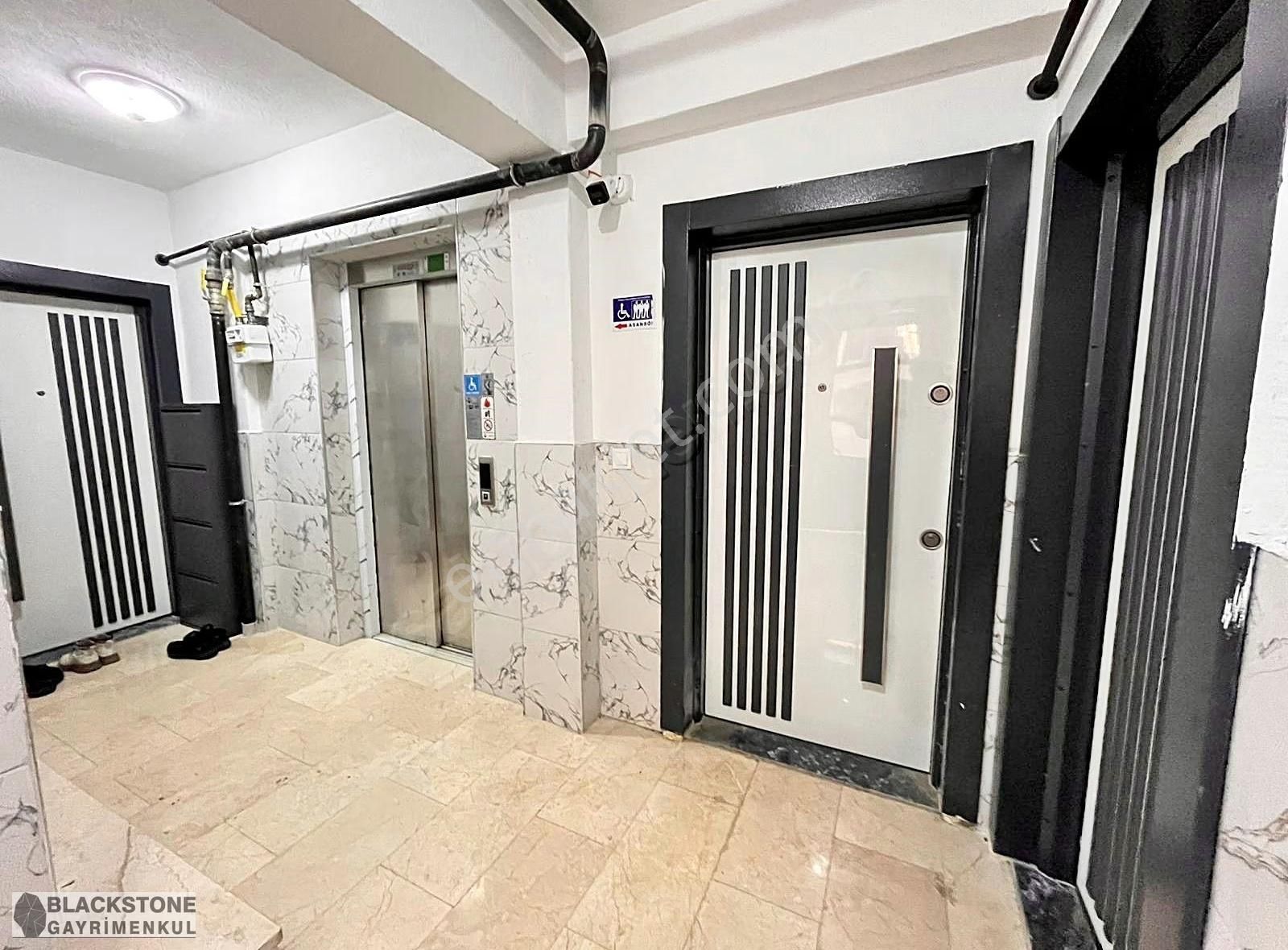 Blackstone'dan Merve Mah. Satılık Otoparklı 3+1 Bahçe Katı - Görsel 12