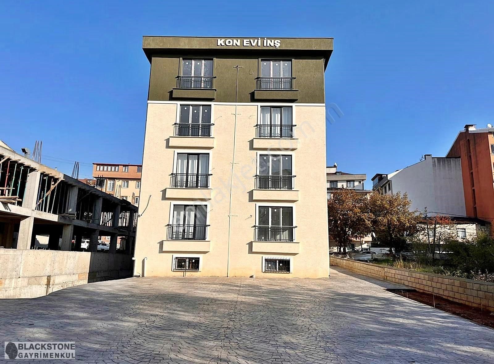 Blackstone'dan Merve Mah. Satılık Otoparklı 3+1 Bahçe Katı - Görsel 21