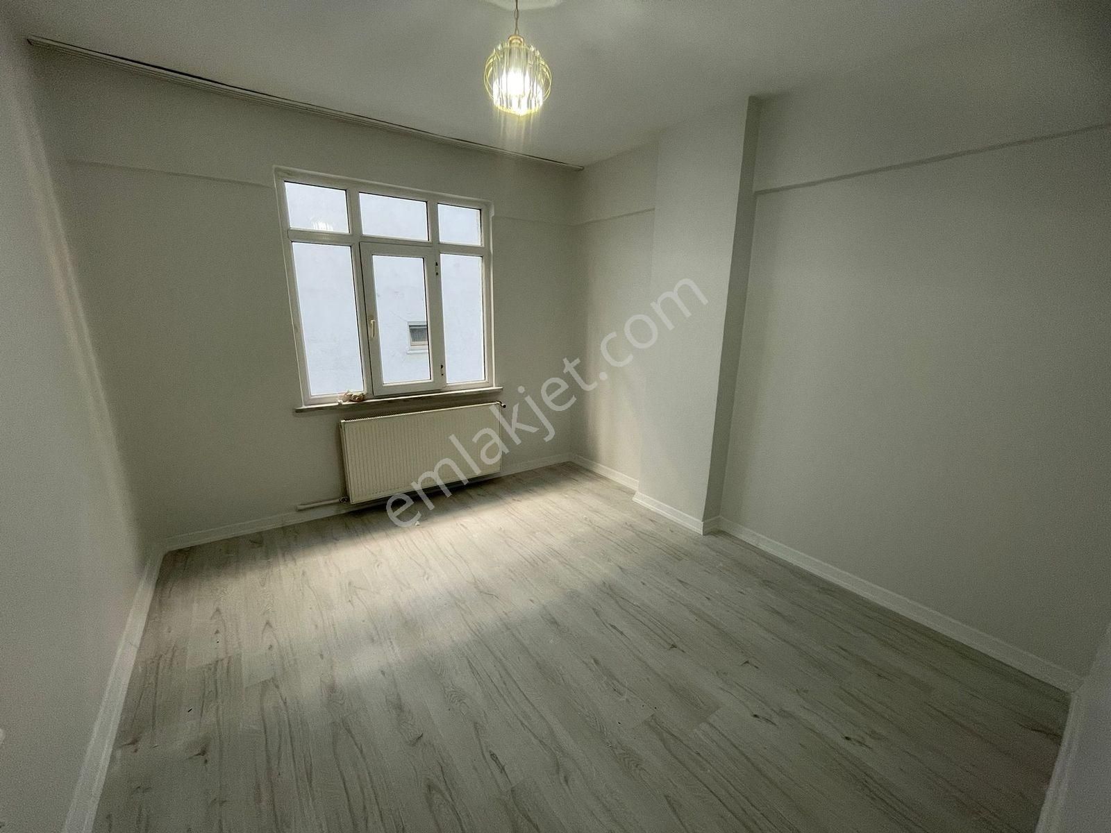 Aydoğan'dan Masrafsız Merkezi Geniş Ferah Satılık Ara Kat Daire - Görsel 3