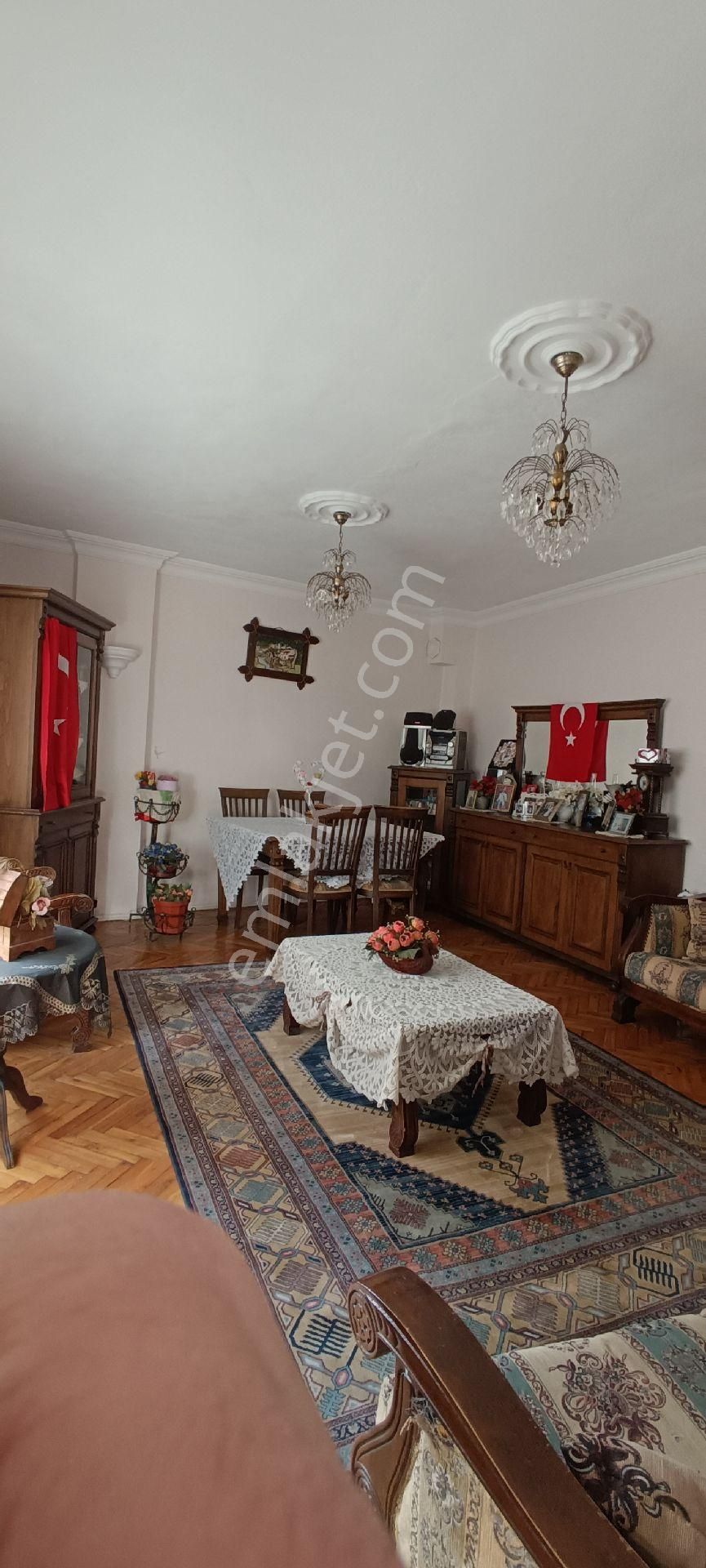 Küçükköy Merkezde Satılık 3+1 Geniş Daire - Görsel 7