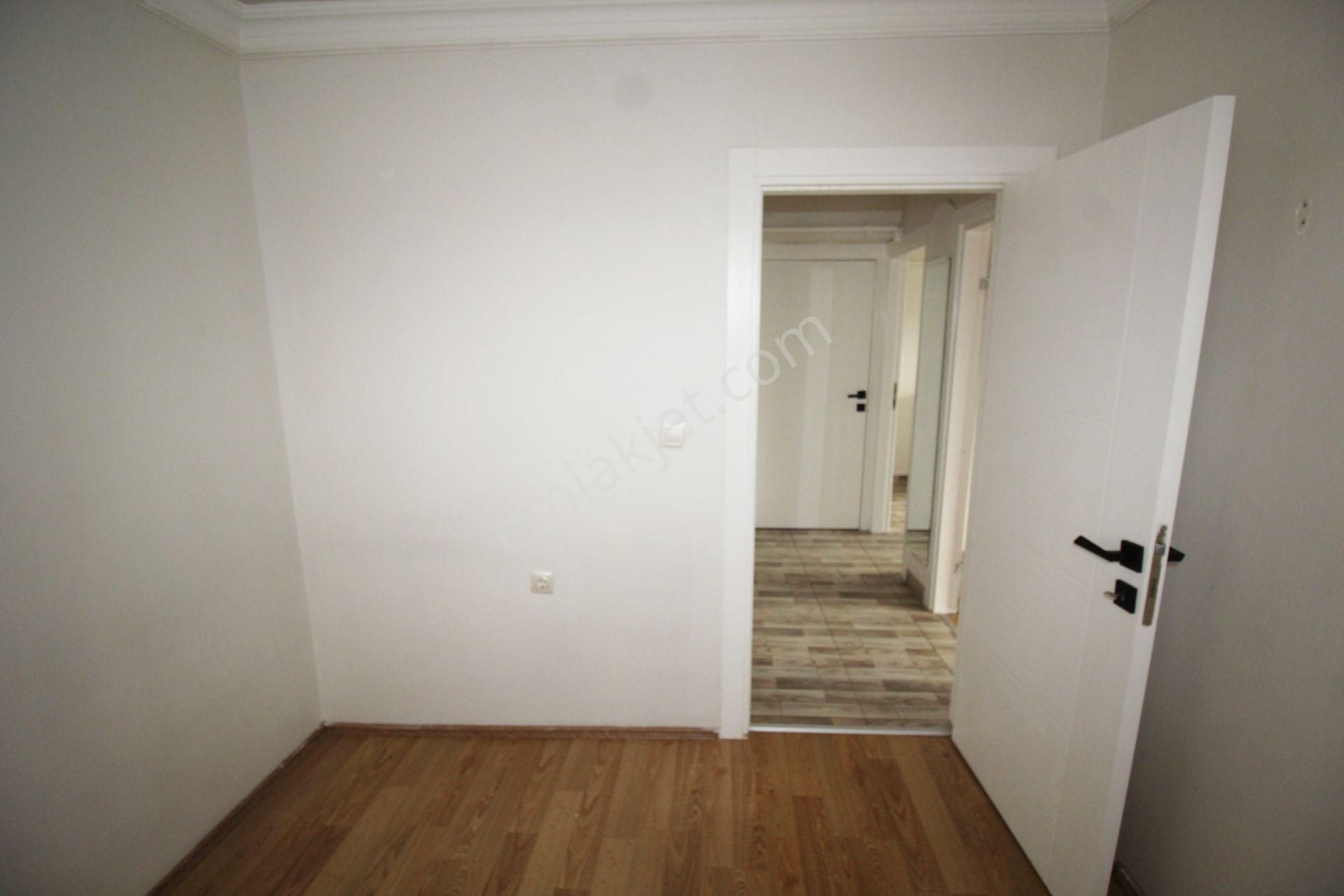 Krc'den Şahintepe Mahallesinde Caddeye 2 Bina Mesafede 3+1 Kiralık Daire - Görsel 11