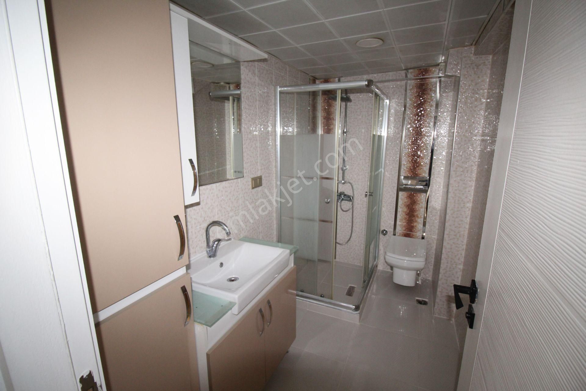 Krc'den Şahintepe Mahallesinde Caddeye 2 Bina Mesafede 3+1 Kiralık Daire - Görsel 14