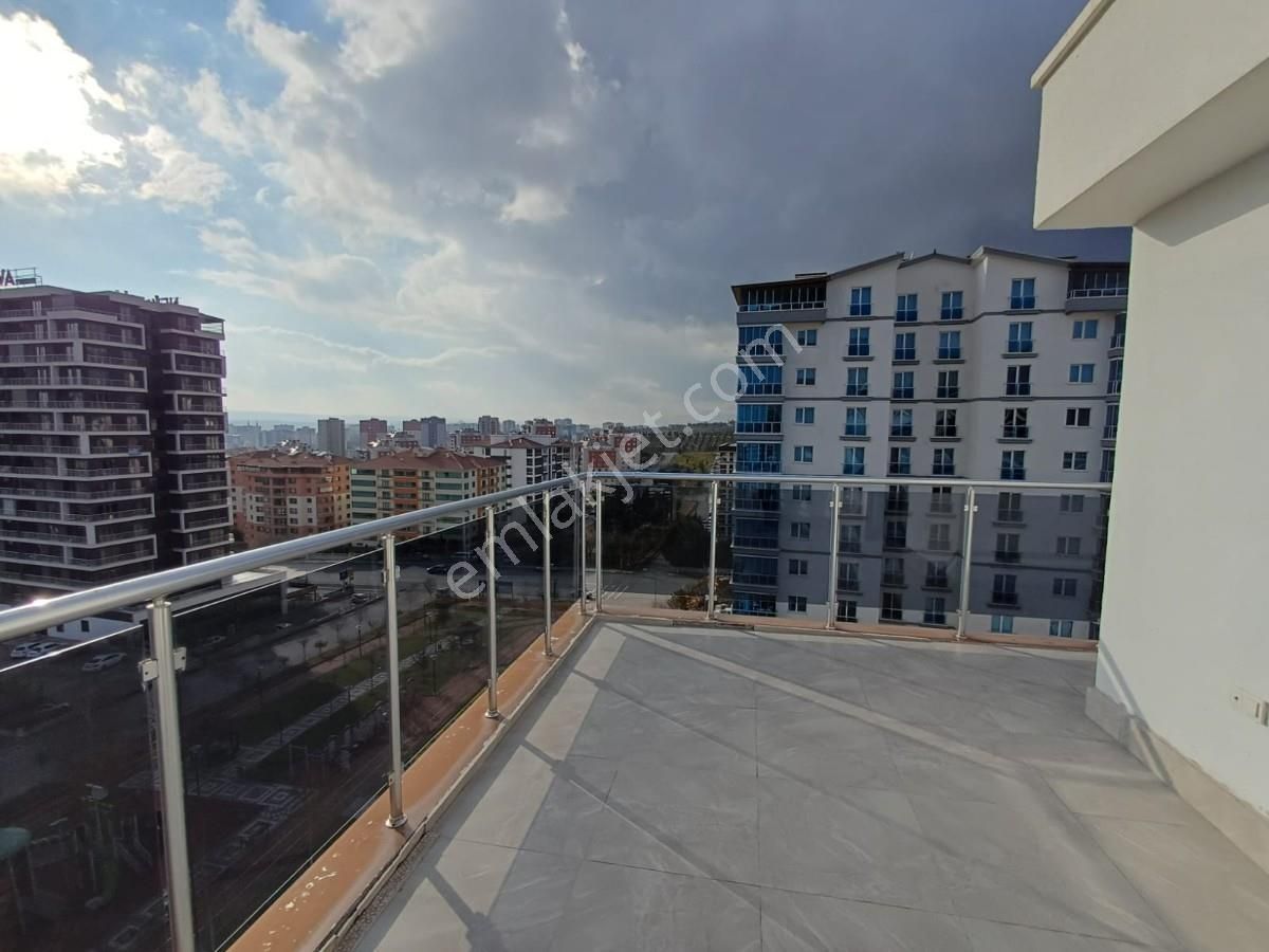 Turyap’tan Teraslı-geniş- Eşyalı 1+1 Dubleks Daire - Görsel 16