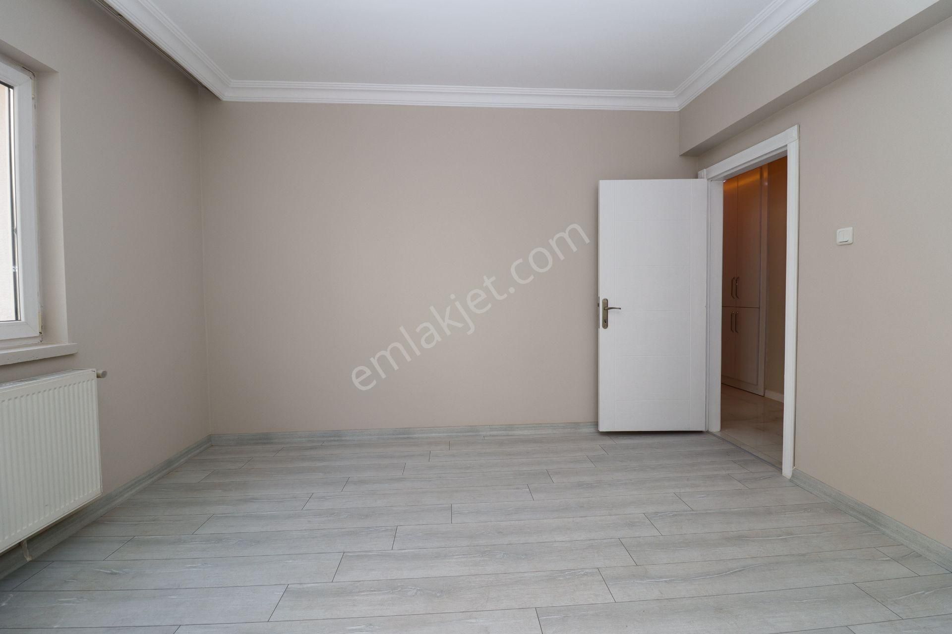 Akif'ten 30 Ağustos'ta 3+1 Ara Kat G/b Cephe Satılık Daire - Görsel 16