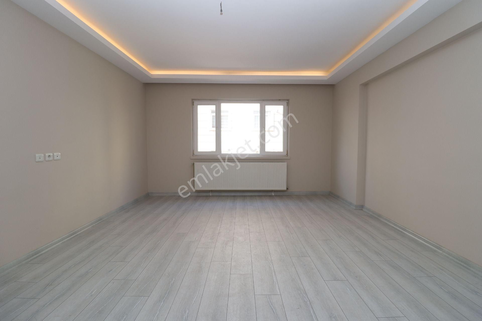 Akif'ten 30 Ağustos'ta 3+1 Ara Kat G/b Cephe Satılık Daire - Görsel 6