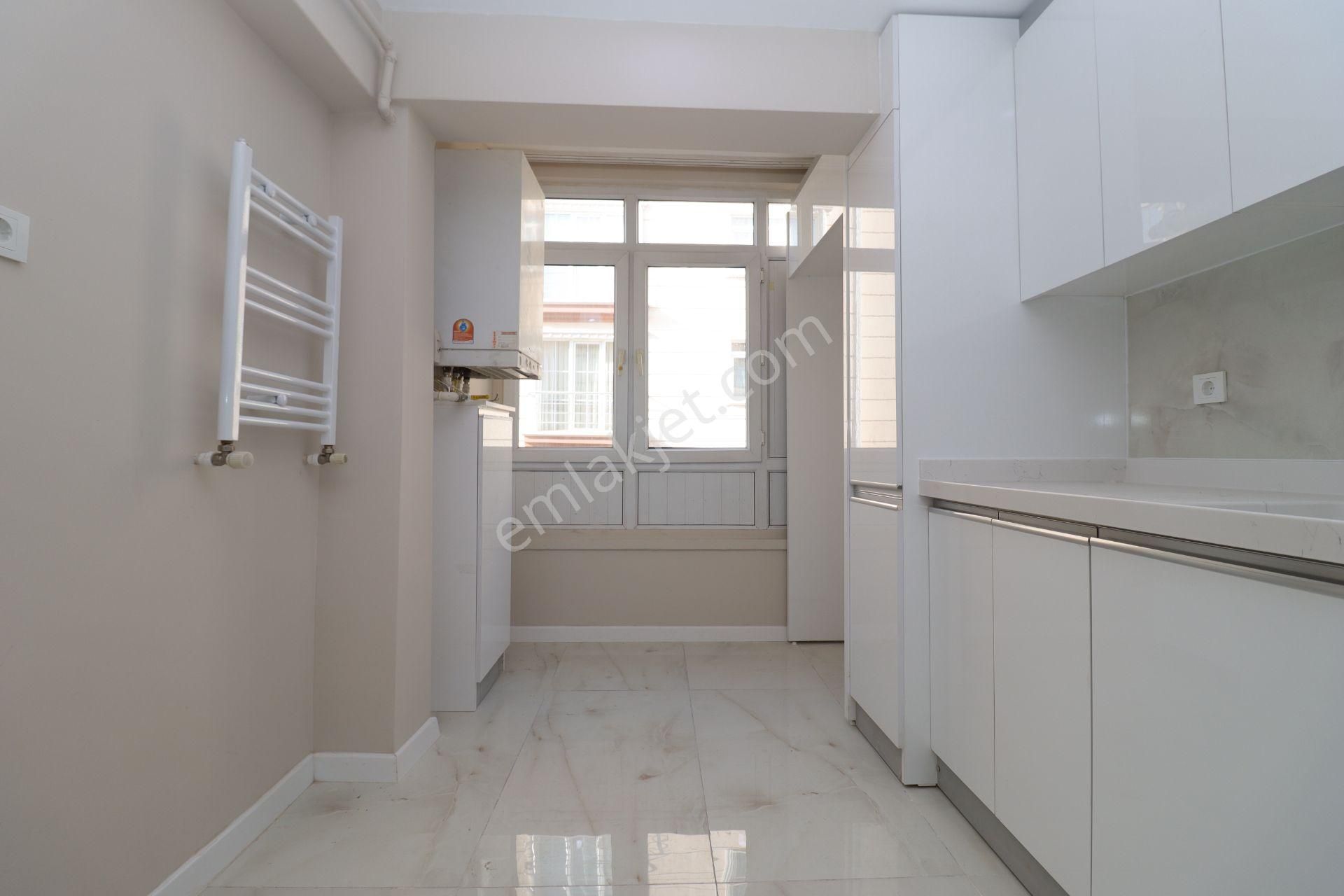 Akif'ten 30 Ağustos'ta 3+1 Ara Kat G/b Cephe Satılık Daire - Görsel 5