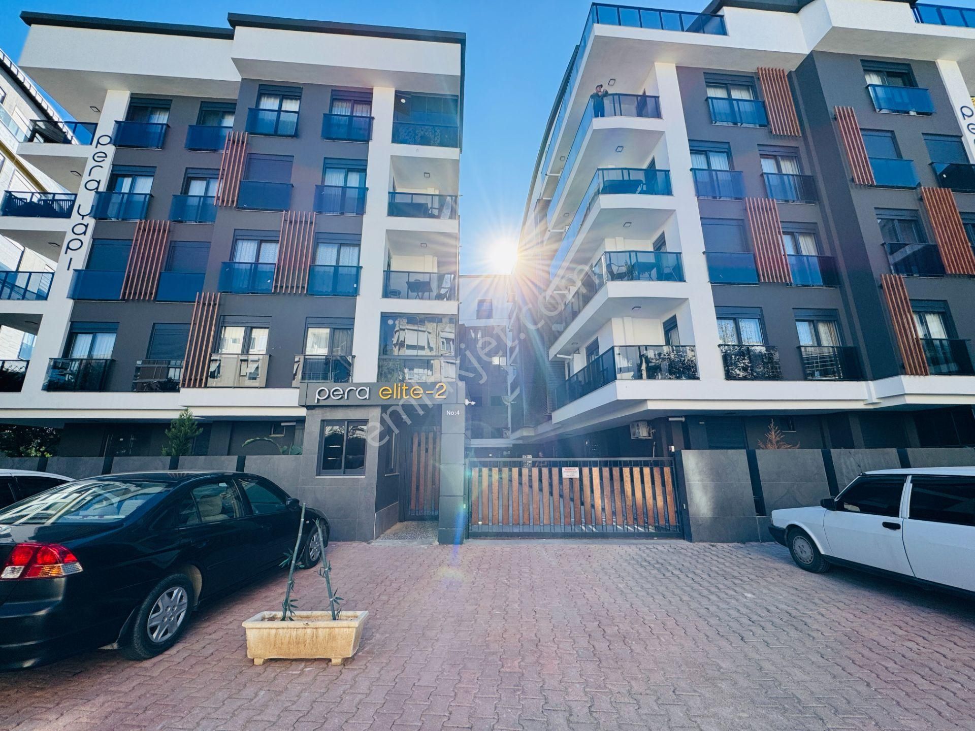 Zerdalilikte Site İçi Kapalı Otoparklı 3+1 Daire