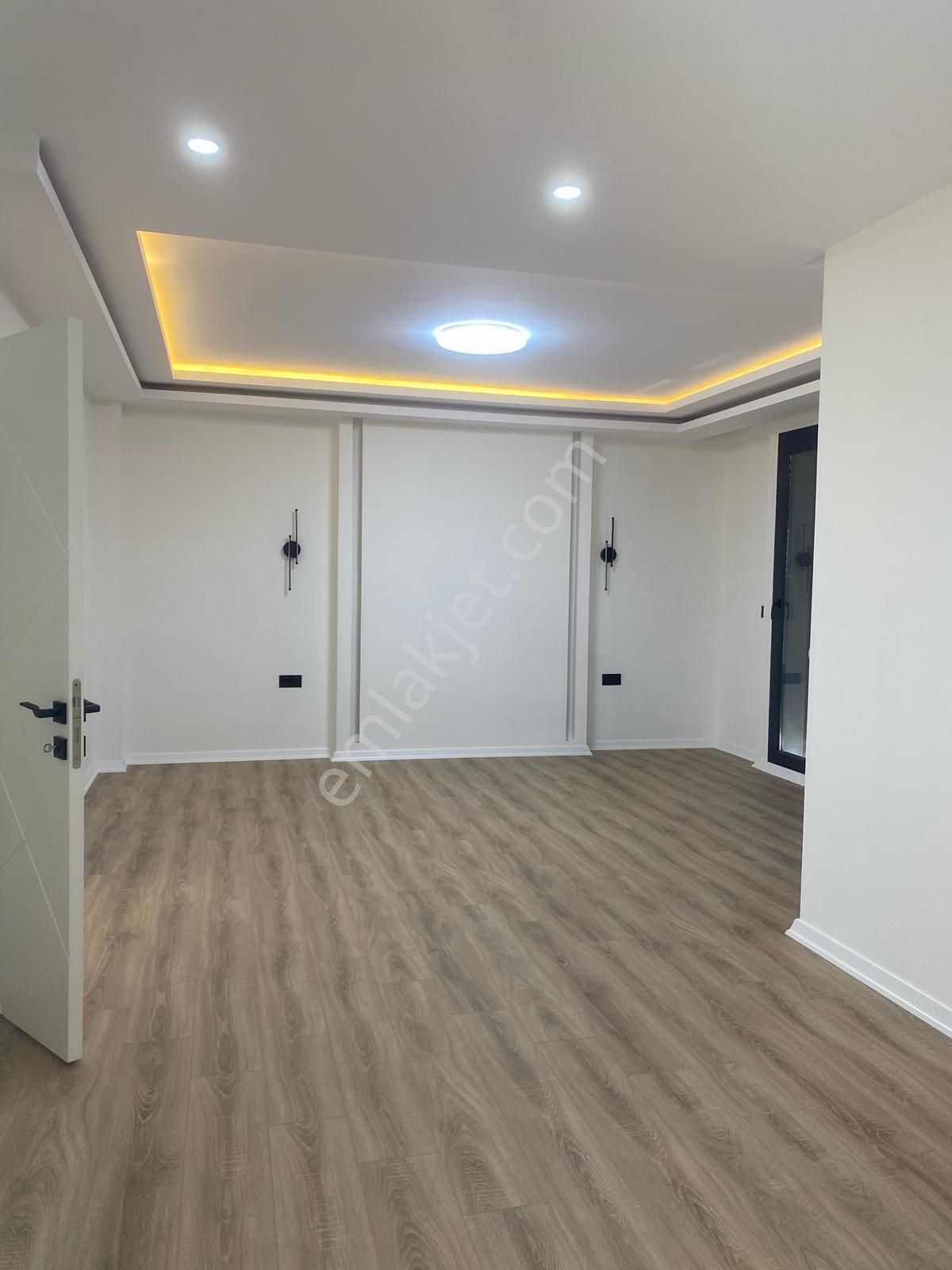 Efeler’de Havuzlu 3+1 Merkezi Konum Müstakil Villa - Görsel 17