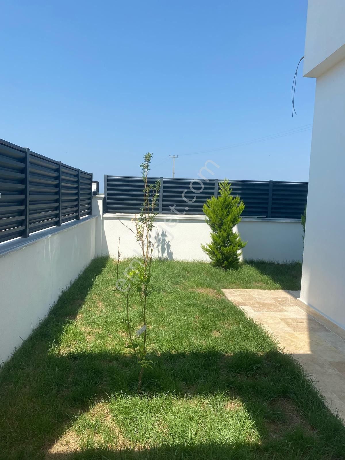 Efeler’de Havuzlu 3+1 Merkezi Konum Müstakil Villa - Görsel 9