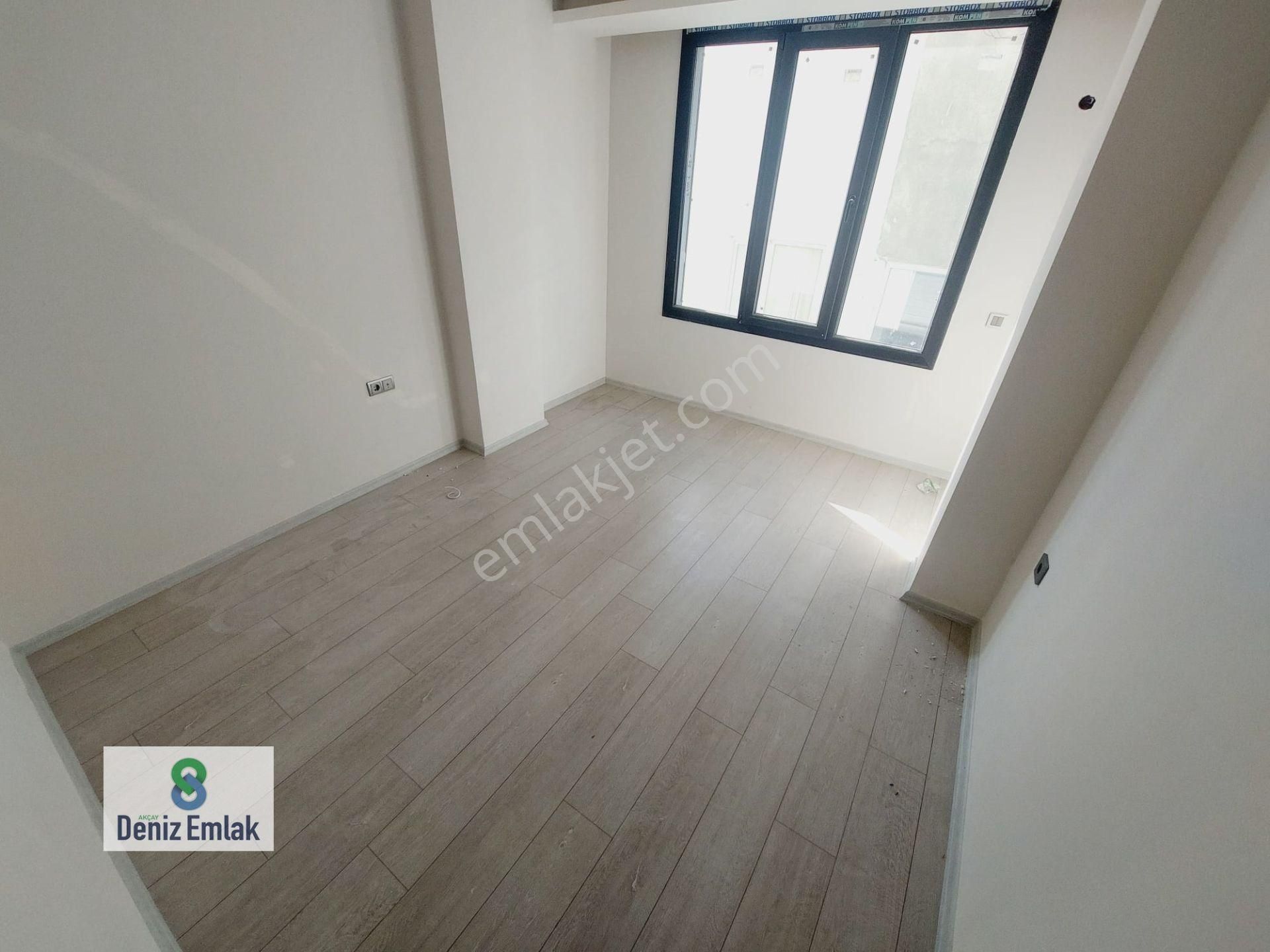 Denizden Akçayda Denize 75 M Ebeveynli Satılık 3+1 Daire. - Görsel 27