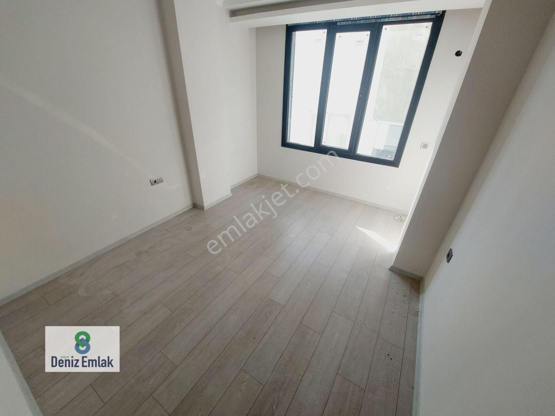 Denizden Akçayda Denize 75 M Ebeveynli Satılık 3+1 Daire. - Görsel 6