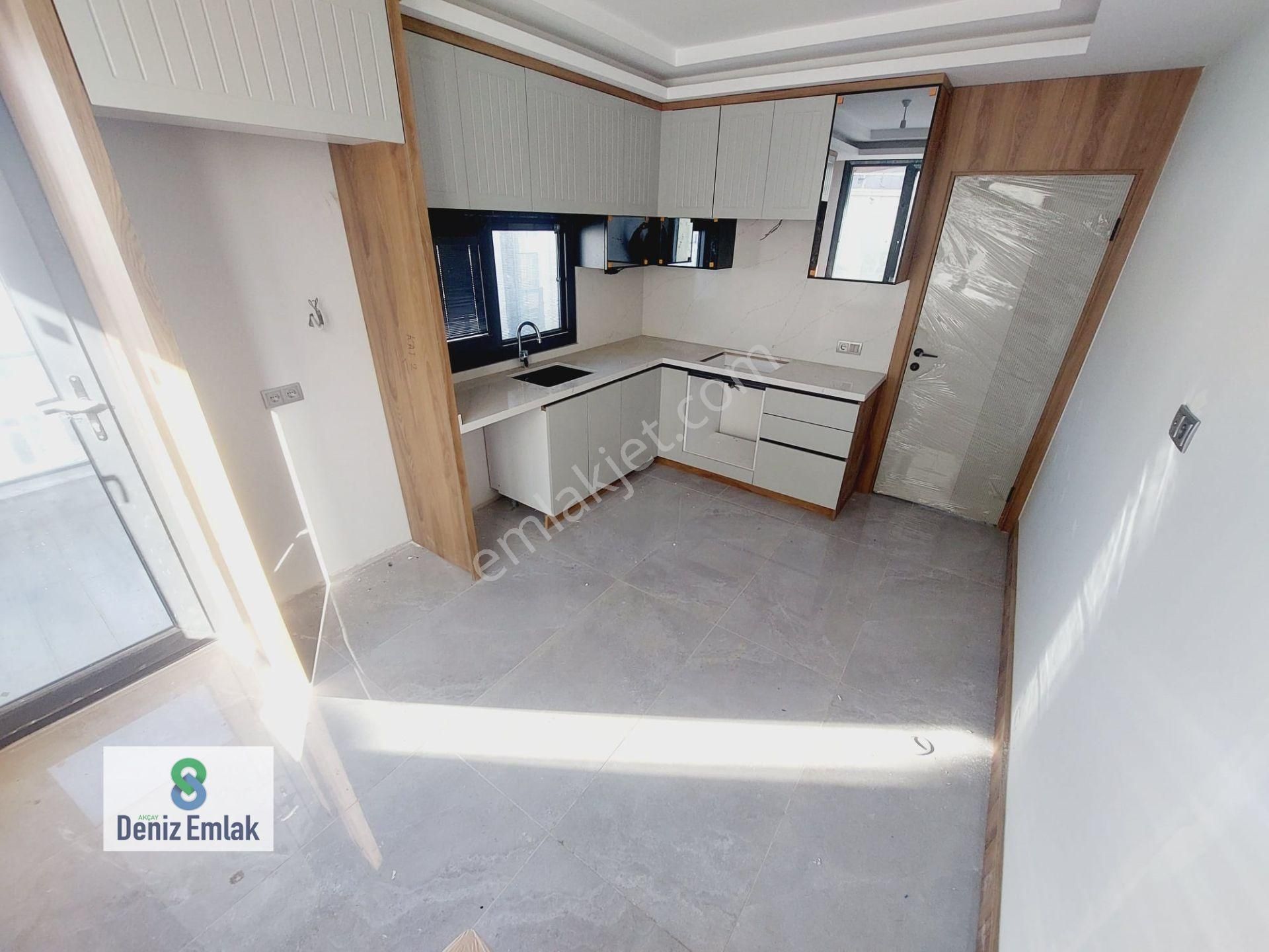Denizden Akçayda Denize 75 M Ebeveynli Satılık 3+1 Daire. - Görsel 20