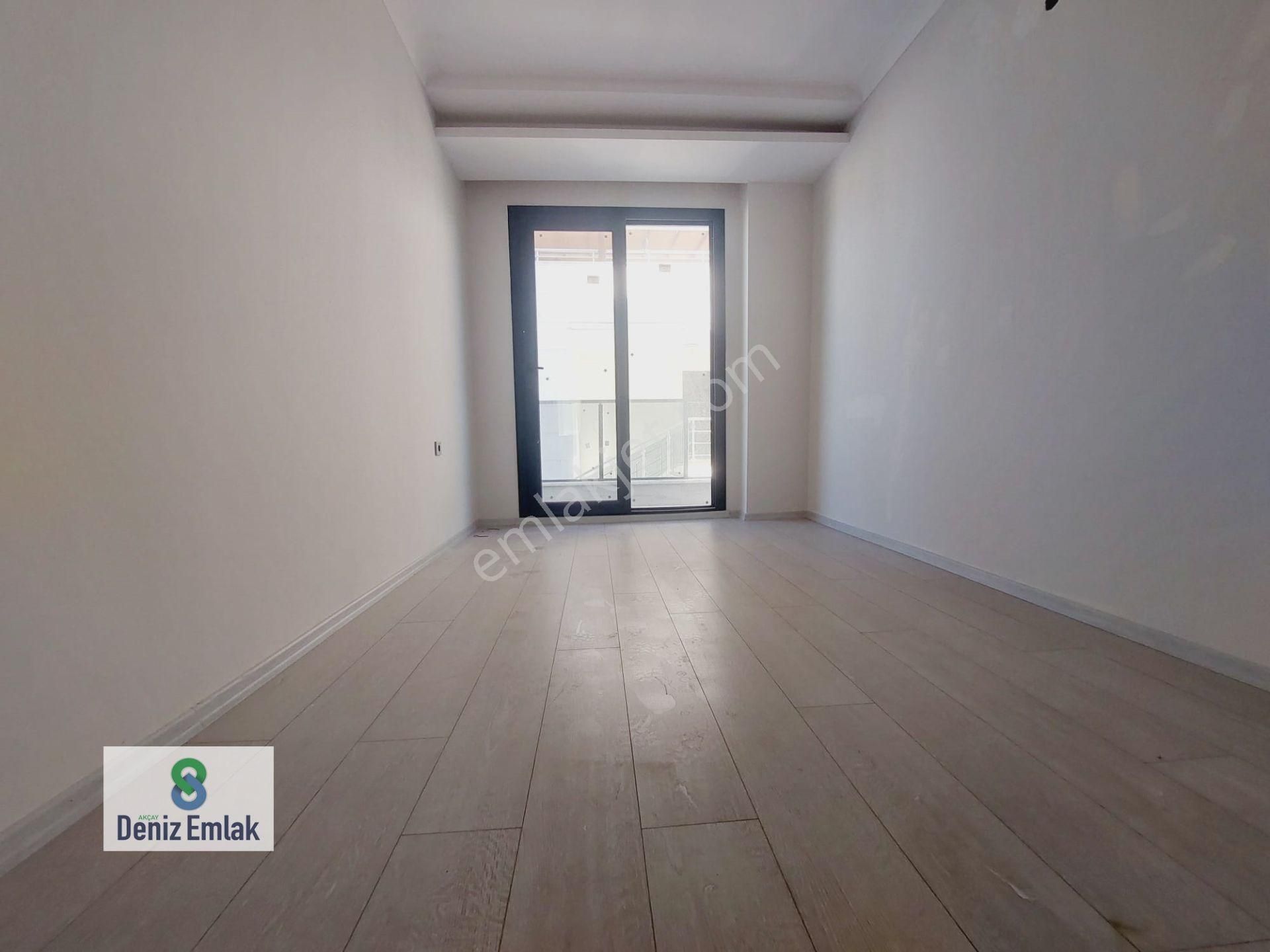 Denizden Akçayda Denize 75 M Ebeveynli Satılık 3+1 Daire. - Görsel 28