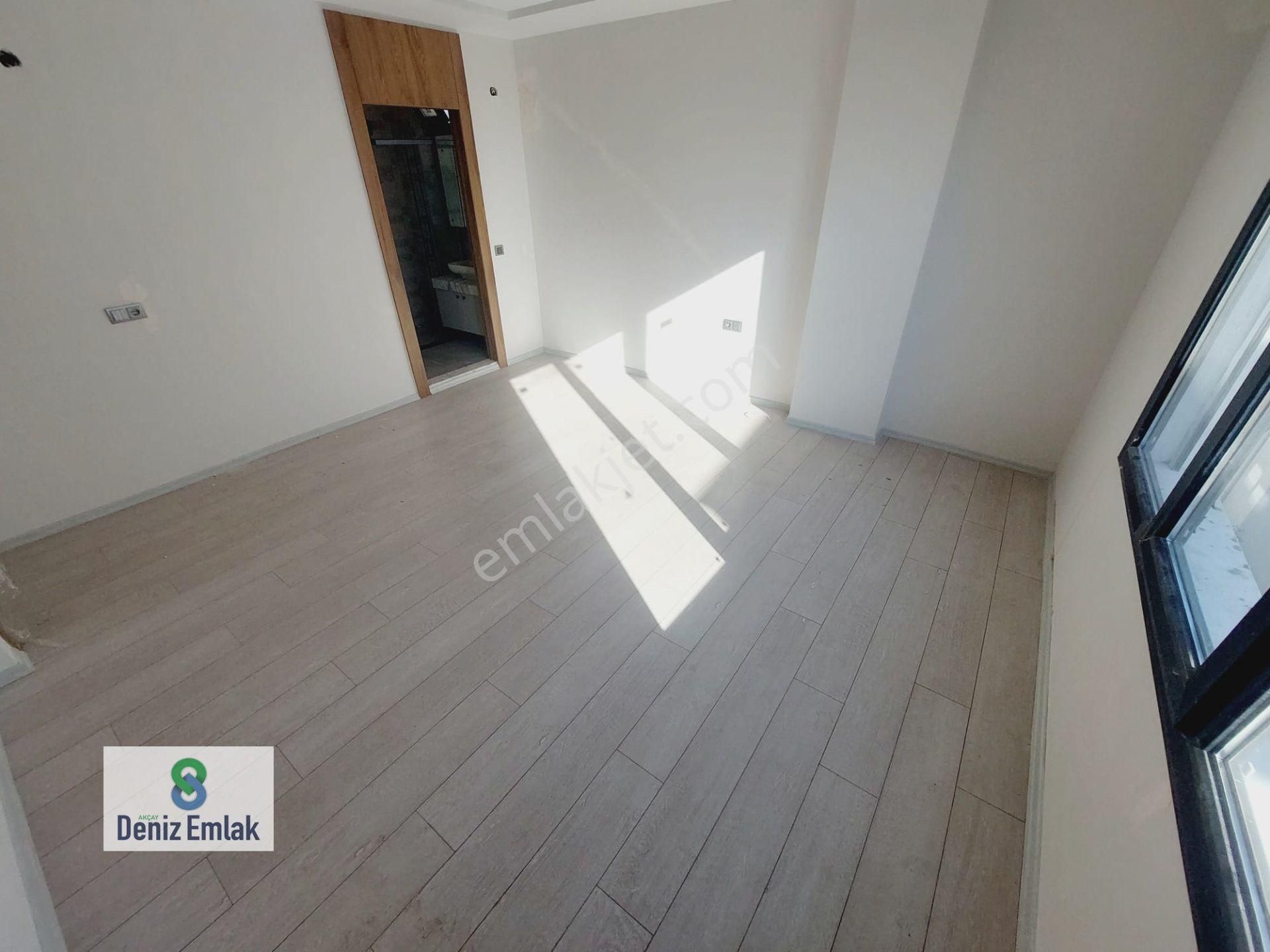 Denizden Akçayda Denize 75 M Ebeveynli Satılık 3+1 Daire. - Görsel 33
