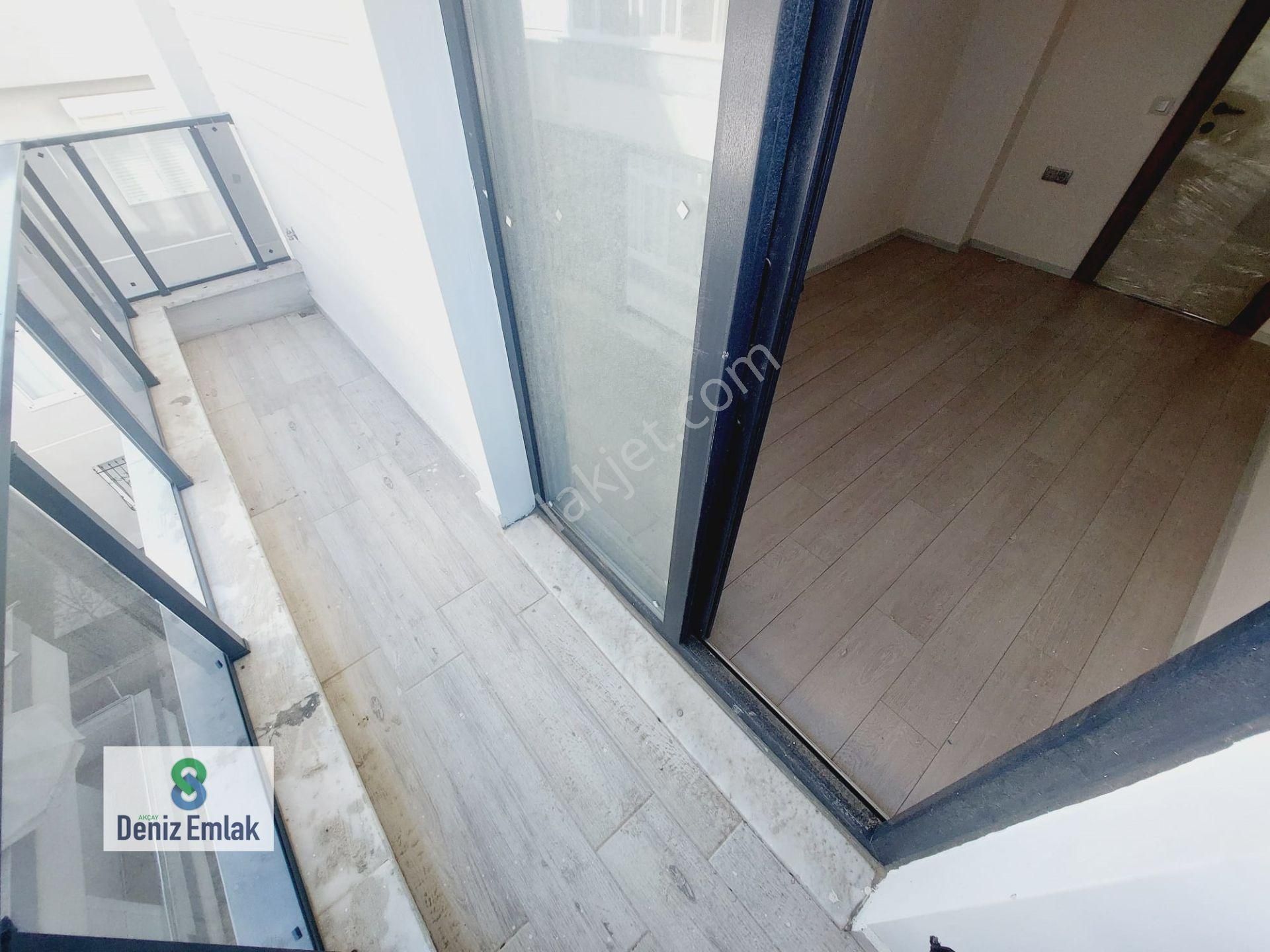Denizden Akçayda Denize 75 M Ebeveynli Satılık 3+1 Daire. - Görsel 12