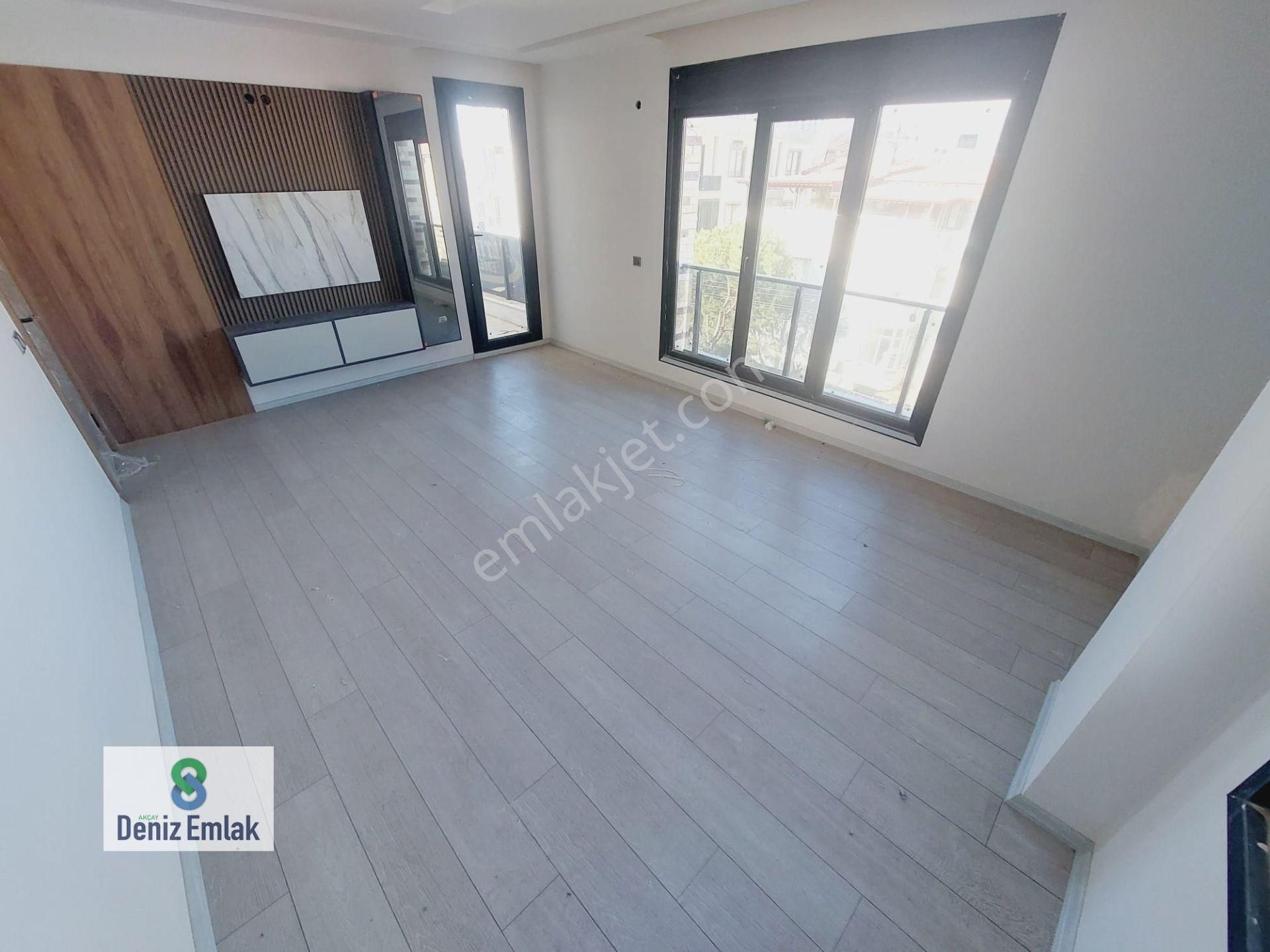 Denizden Akçayda Denize 75 M Ebeveynli Satılık 3+1 Daire. - Görsel 25