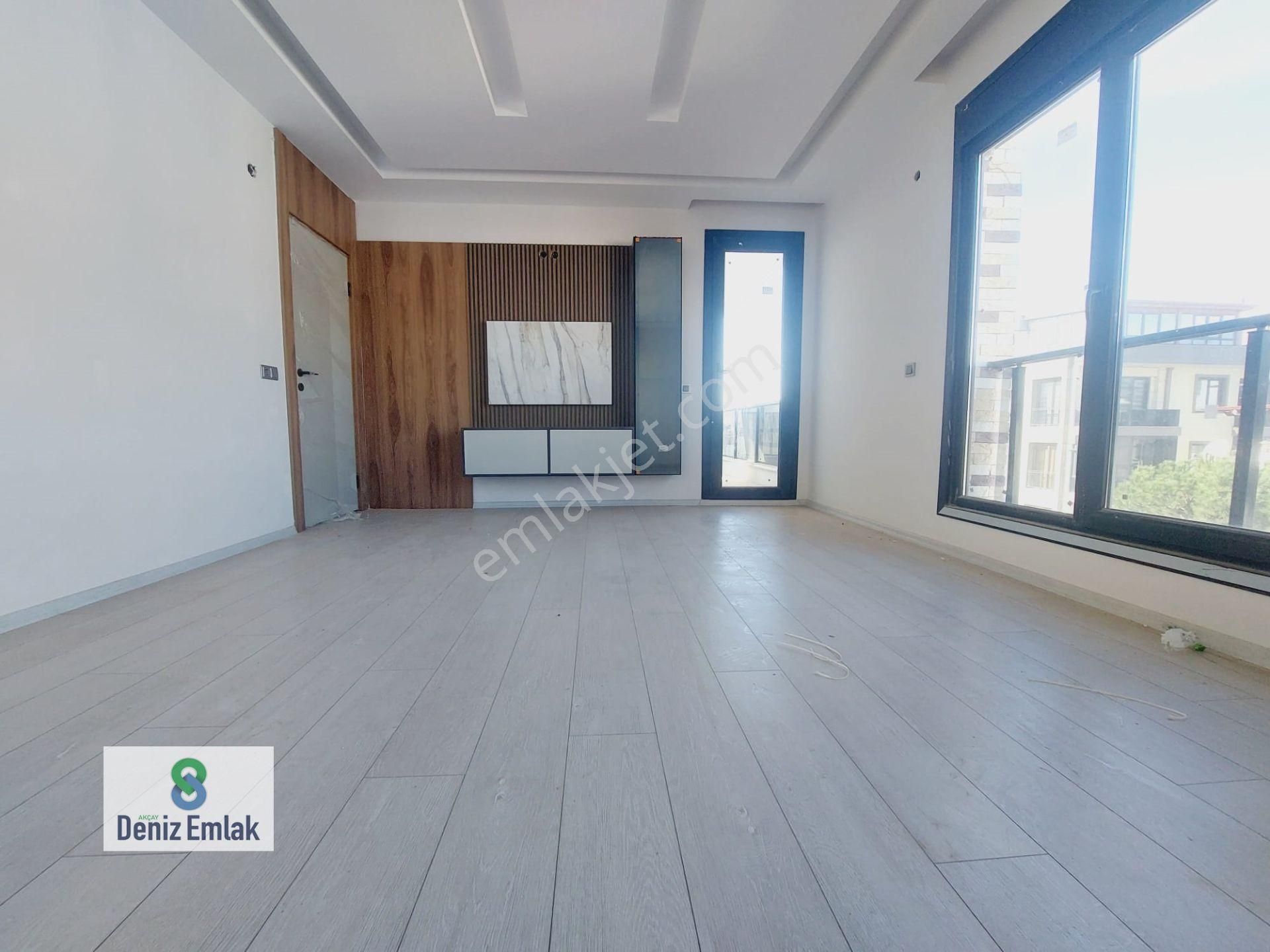 Denizden Akçayda Denize 75 M Ebeveynli Satılık 3+1 Daire. - Görsel 14