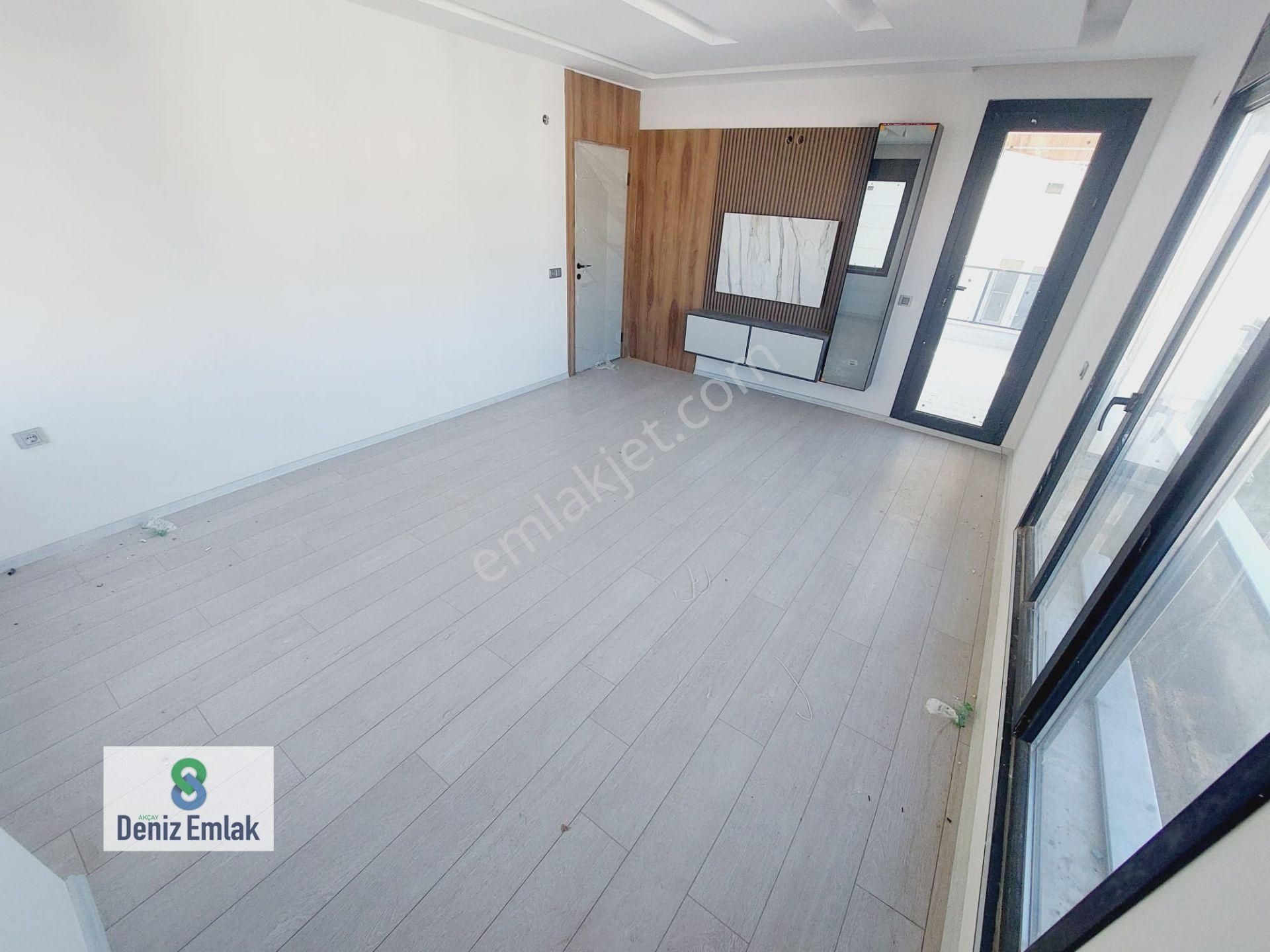 Denizden Akçayda Denize 75 M Ebeveynli Satılık 3+1 Daire. - Görsel 31