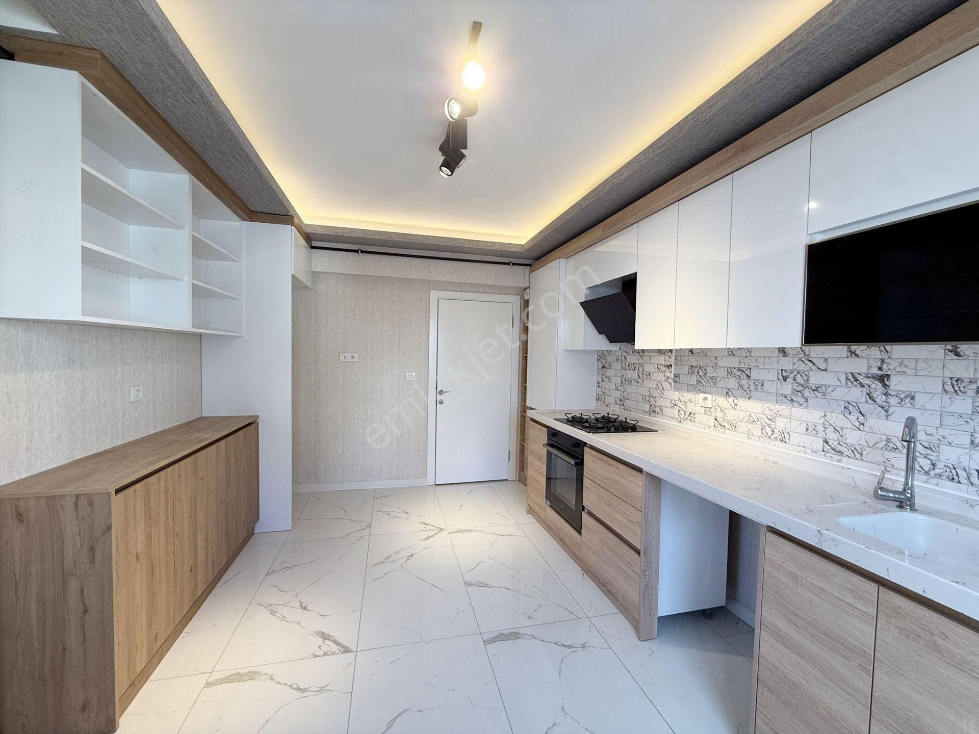 İstasyon Emlak'tan Merkezi Konum'da 3+1 1.arakatta Kombi Petek Cam Balkonlu Satılık Daire - Görsel 5