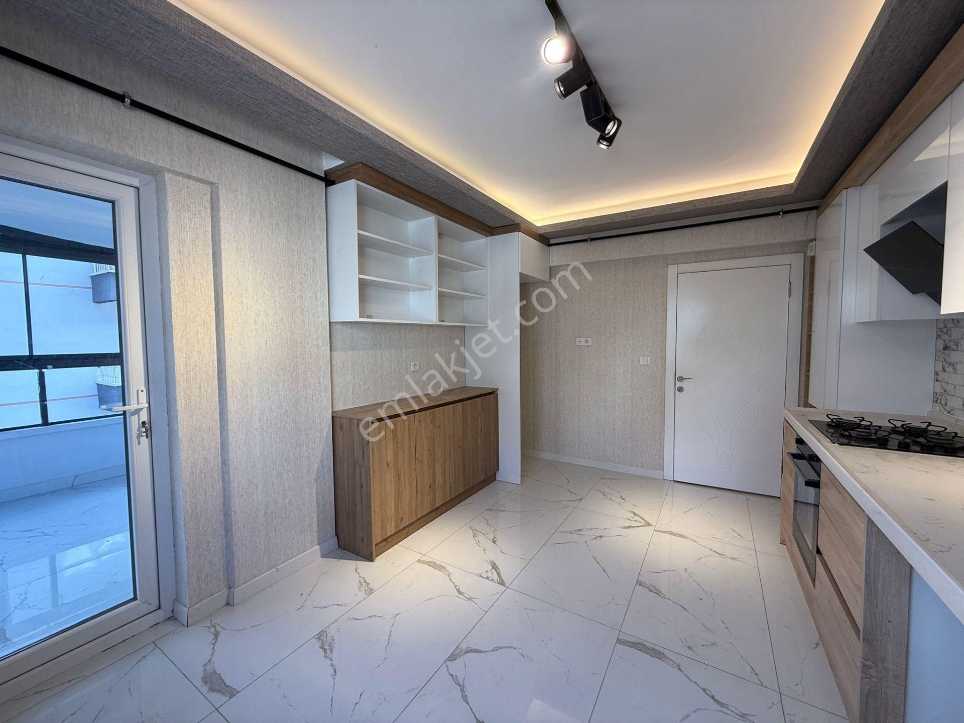 İstasyon Emlak'tan Merkezi Konum'da 3+1 1.arakatta Kombi Petek Cam Balkonlu Satılık Daire - Görsel 8