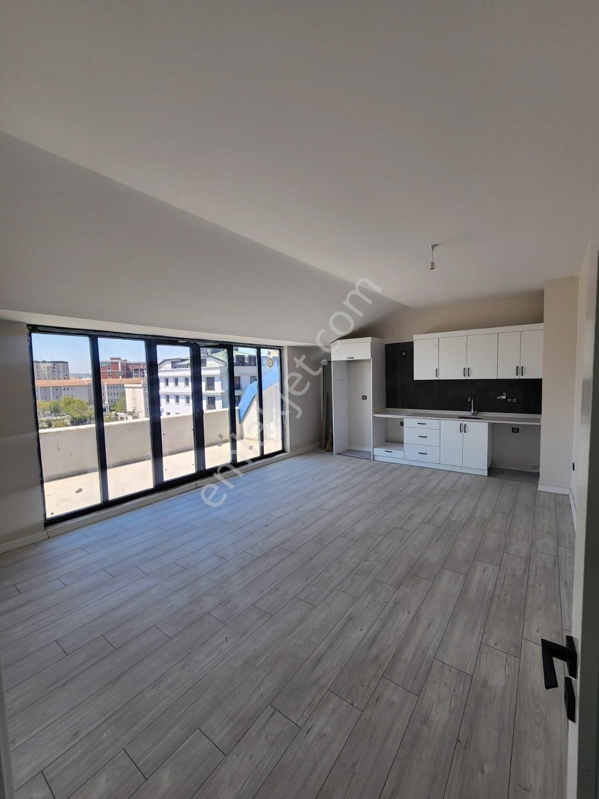 Büyükçekmece Fatih Mahallesi Albatros Satılık Dubleks