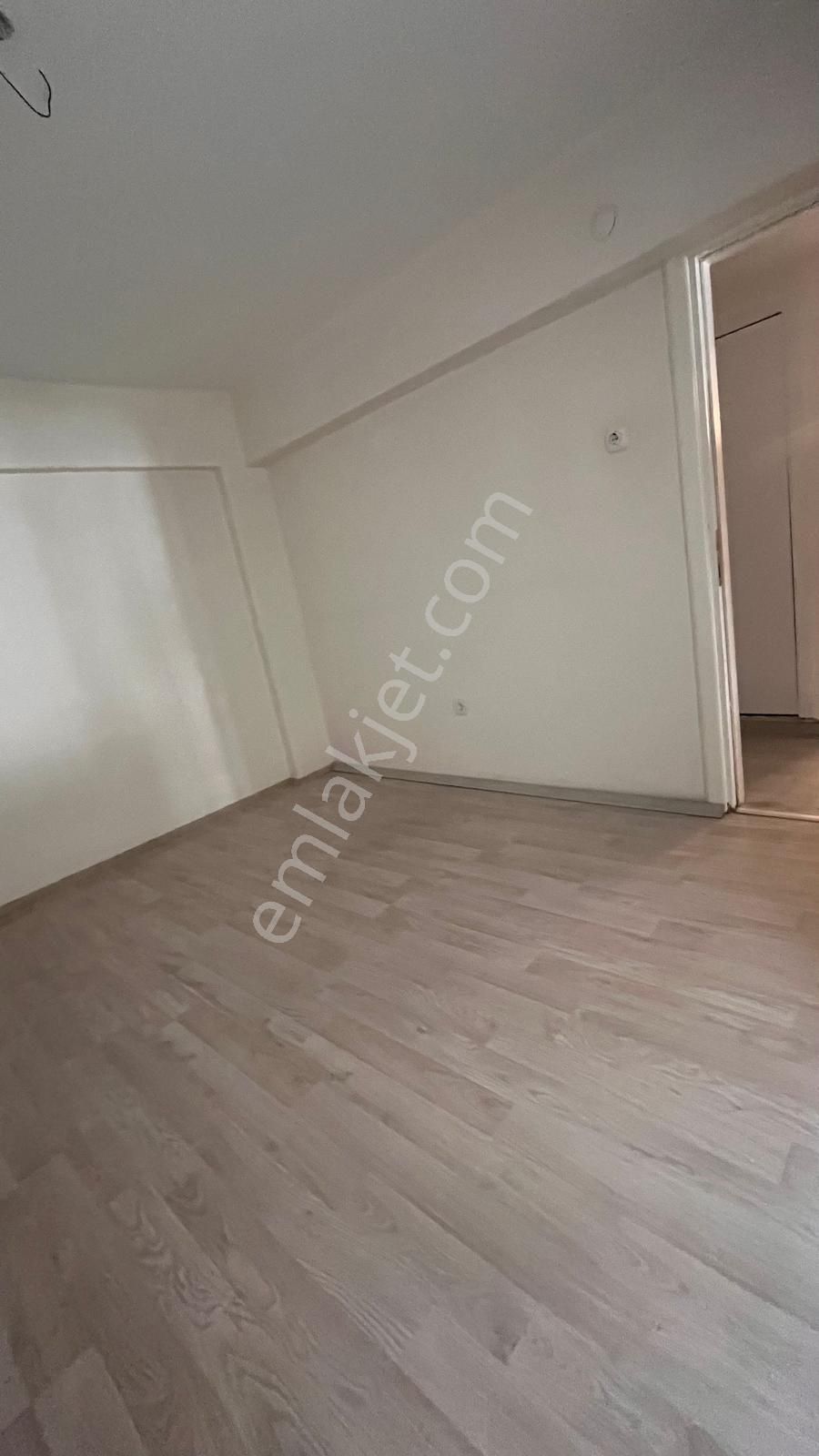 Mithatpaşa Cad.üzeri Ön Cephe Satılık 2+1 Daire - Görsel 27