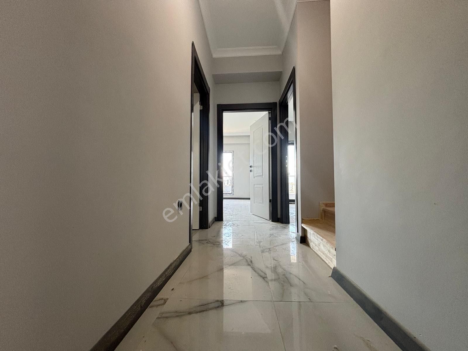 Mera Emlaktan Kadıköy Mh. Y. Isıtmalı 3+1 Sıfır Ultralüx Daire - Görsel 32