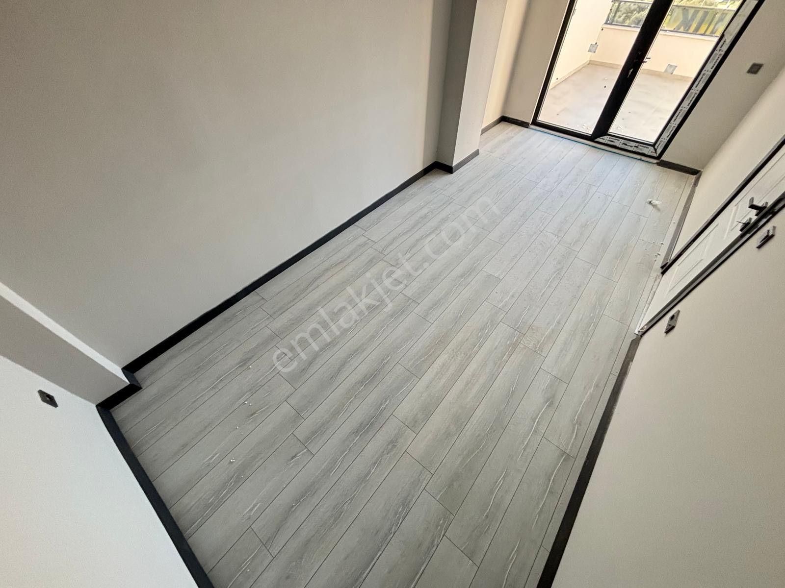 Mera Emlaktan Kadıköy Mh. Y. Isıtmalı 3+1 Sıfır Ultralüx Daire - Görsel 28