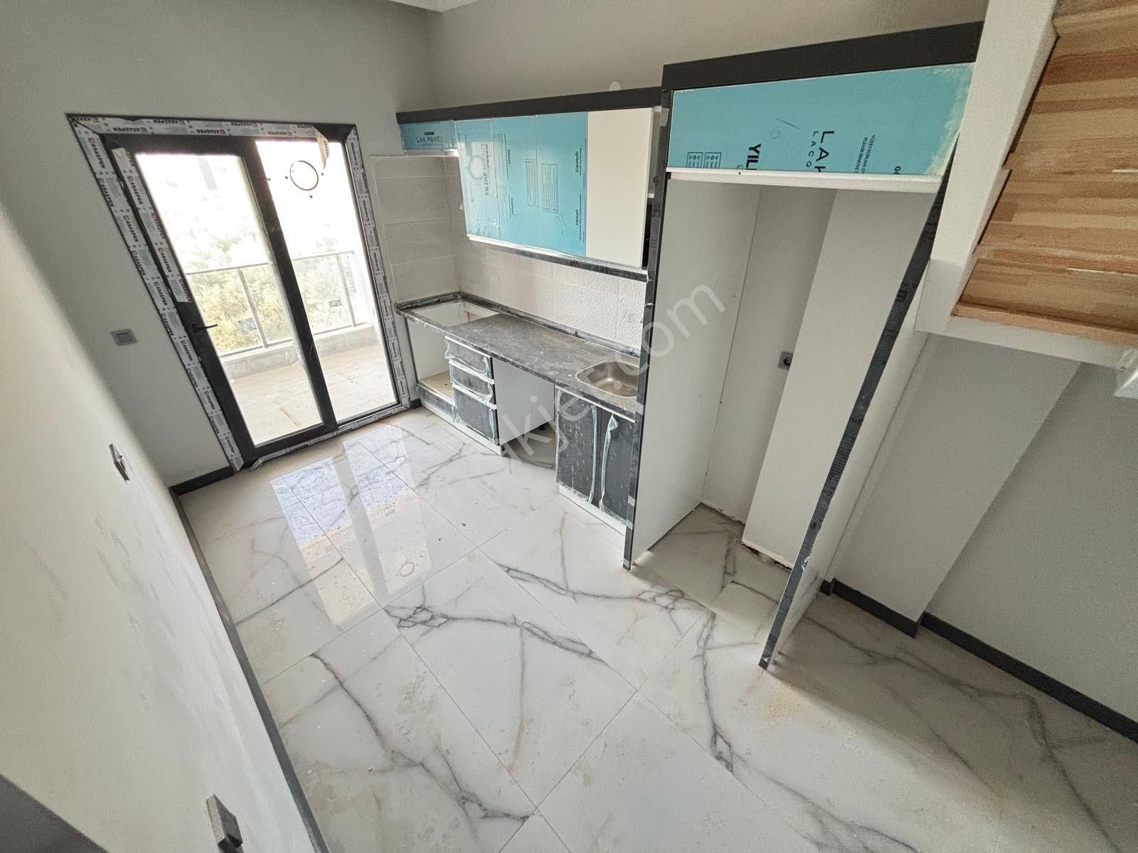 Mera Emlaktan Kadıköy Mh. Y. Isıtmalı 3+1 Sıfır Ultralüx Daire - Görsel 5