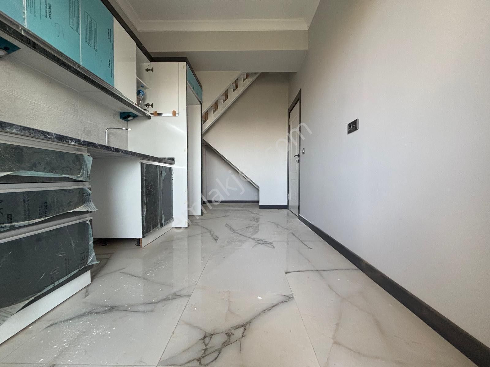 Mera Emlaktan Kadıköy Mh. Y. Isıtmalı 3+1 Sıfır Ultralüx Daire - Görsel 16