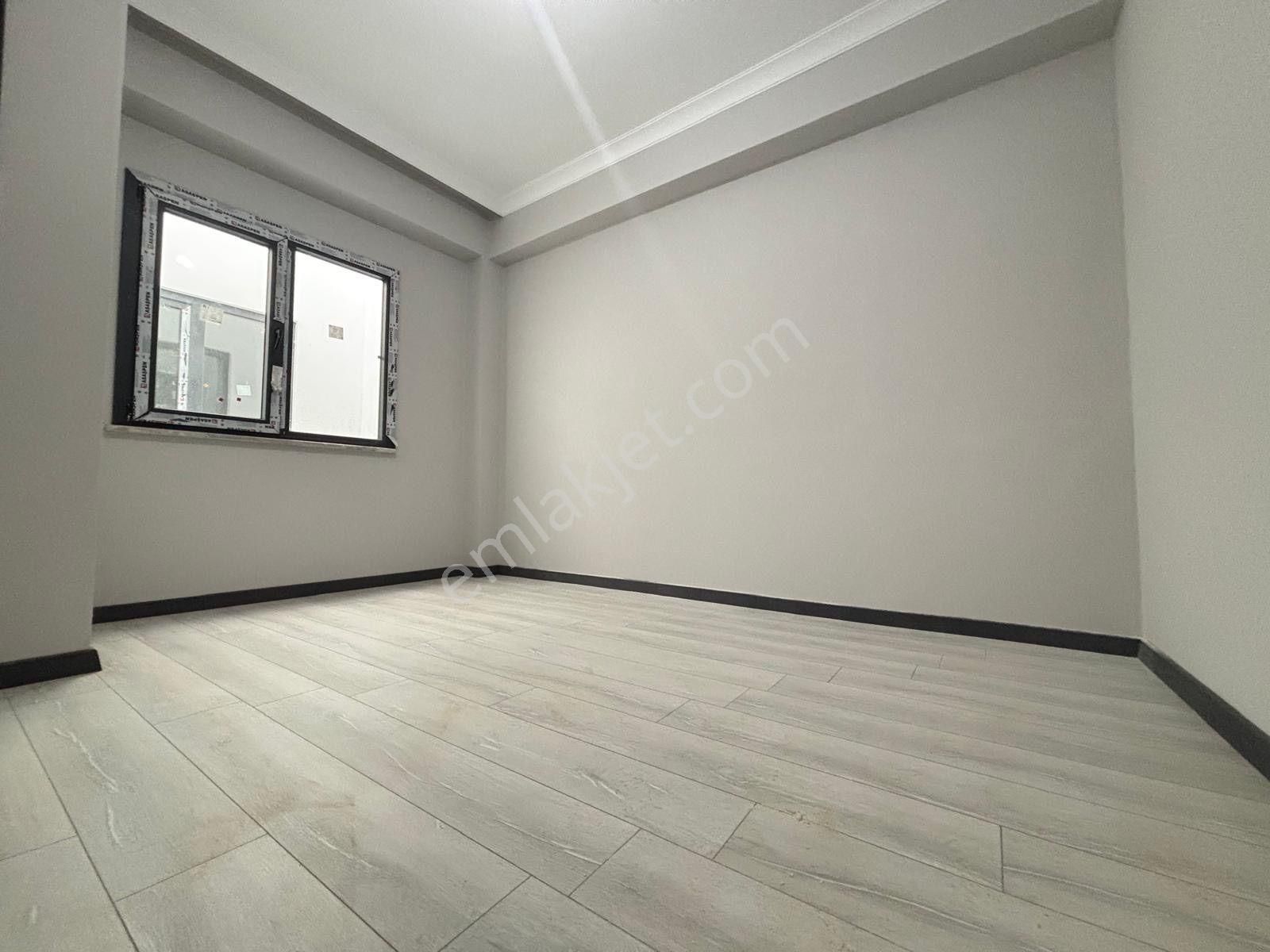 Mera Emlaktan Kadıköy Mh. Y. Isıtmalı 3+1 Sıfır Ultralüx Daire - Görsel 3
