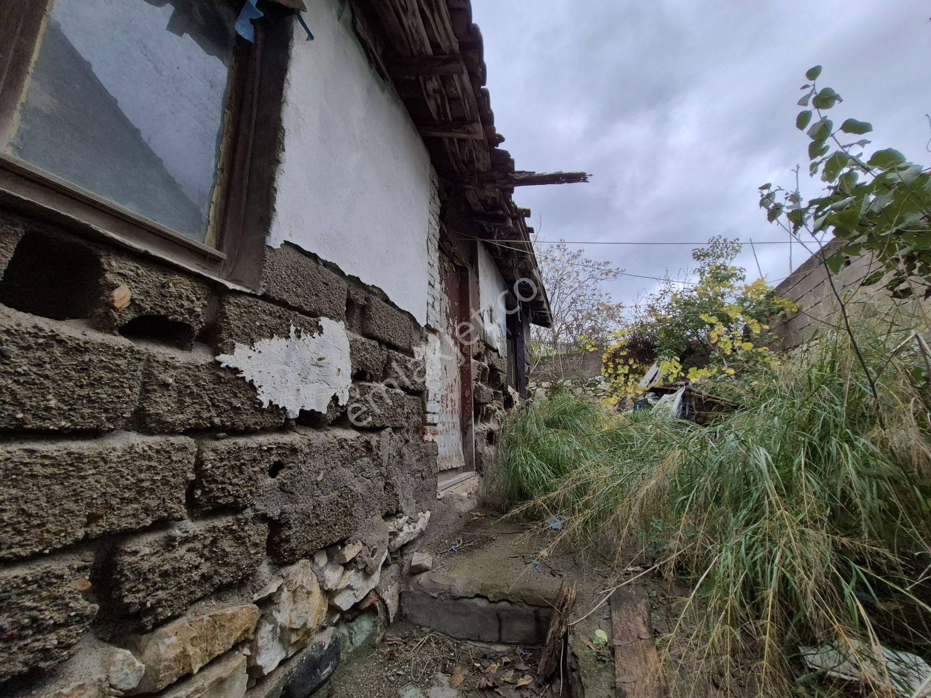 C21 Cius; Engücük'te Doğalgaz-elektrik-su Abonelikli Köy Evi - Görsel 11
