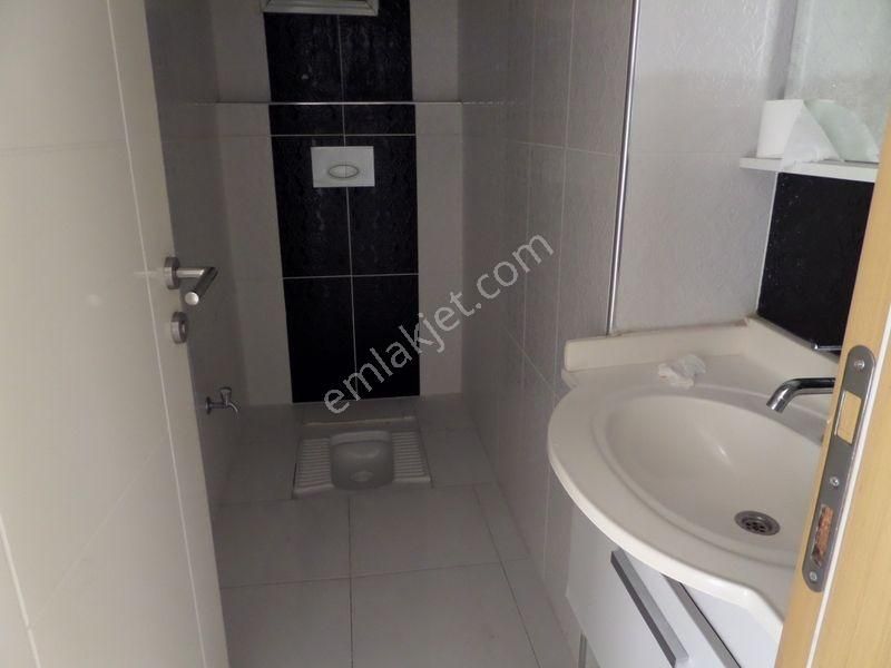 Havuzlu Sit. 7/24 Güv. Geniş Peyzaj Alanı Cepheler Açık - Görsel 20