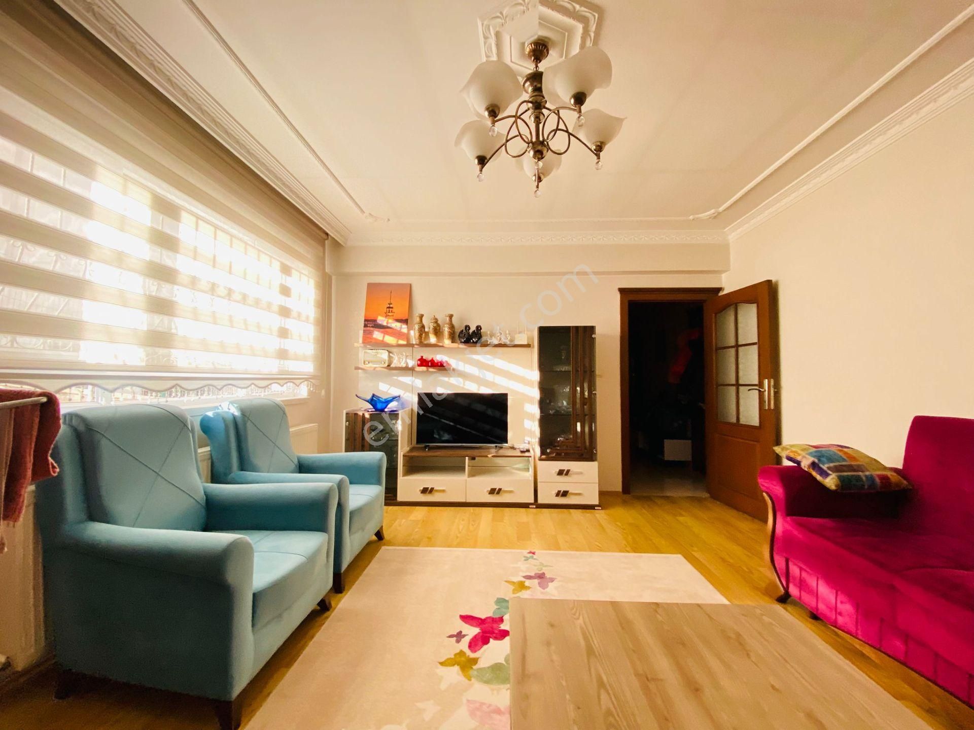 Demirlibahçe Tren İstasyonu Dibi 3+1 Yapılı Kilerli Satılık Daire !!! - Görsel 7