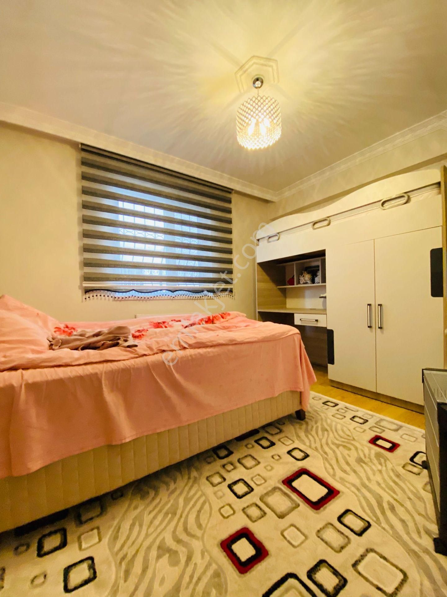 Demirlibahçe Tren İstasyonu Dibi 3+1 Yapılı Kilerli Satılık Daire !!! - Görsel 11