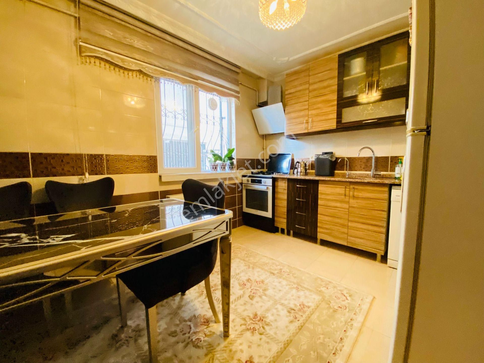 Demirlibahçe Tren İstasyonu Dibi 3+1 Yapılı Kilerli Satılık Daire !!! - Görsel 5