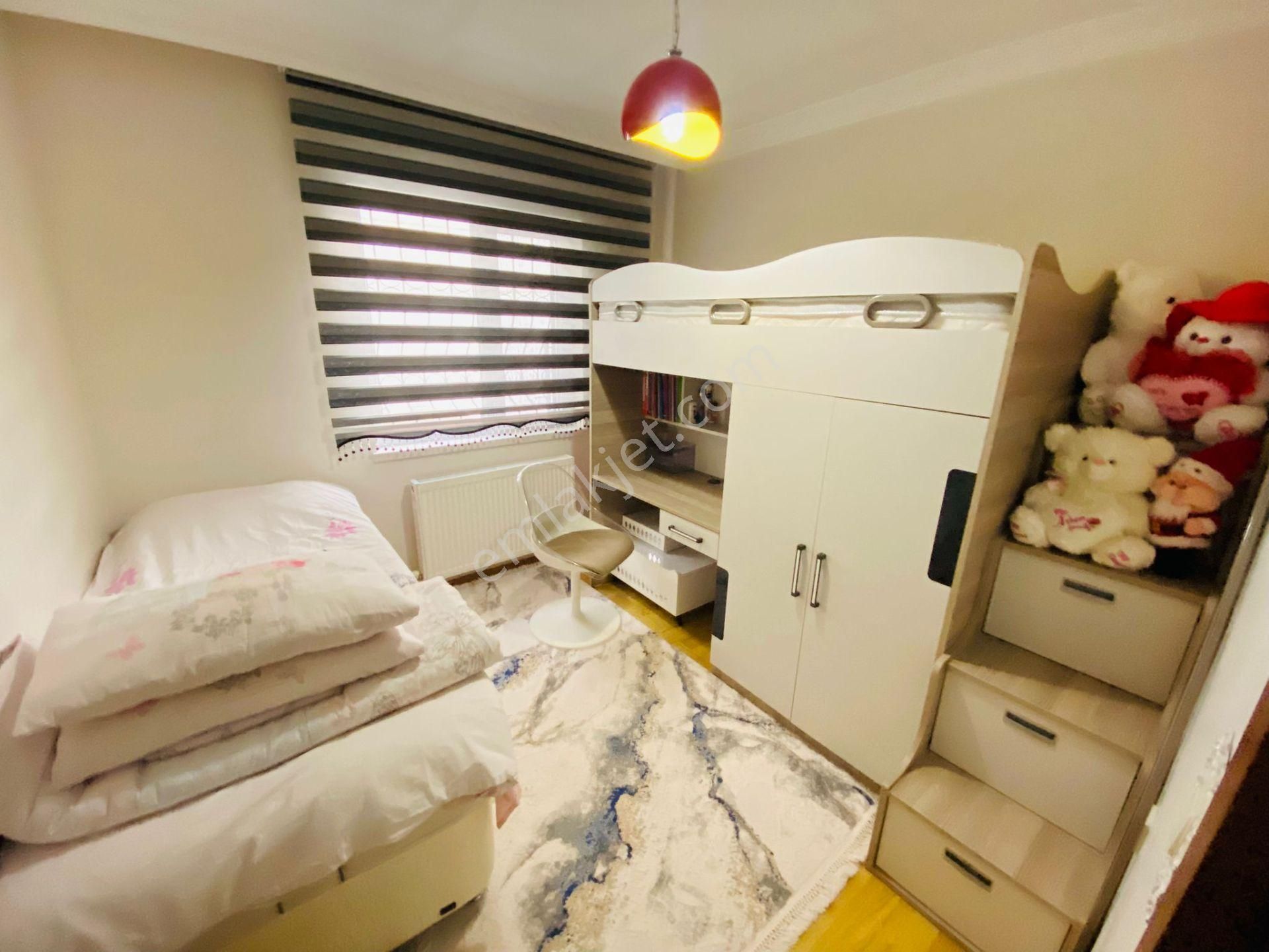 Demirlibahçe Tren İstasyonu Dibi 3+1 Yapılı Kilerli Satılık Daire !!! - Görsel 16