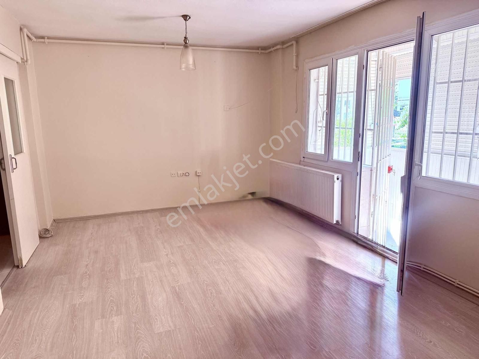 Bornova Erzene Mahallesi 3+1 Kombi Doğalgazlı Kiralık Daire - Görsel 8
