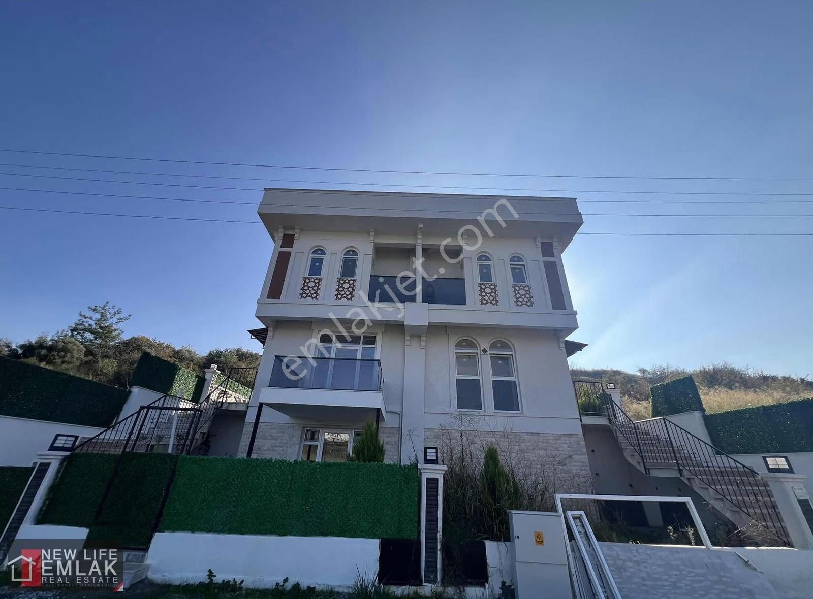 Kuşadası Davutlarda Bahçeli Ön Cephe Uygun Fiyatlı Villa - Görsel 13