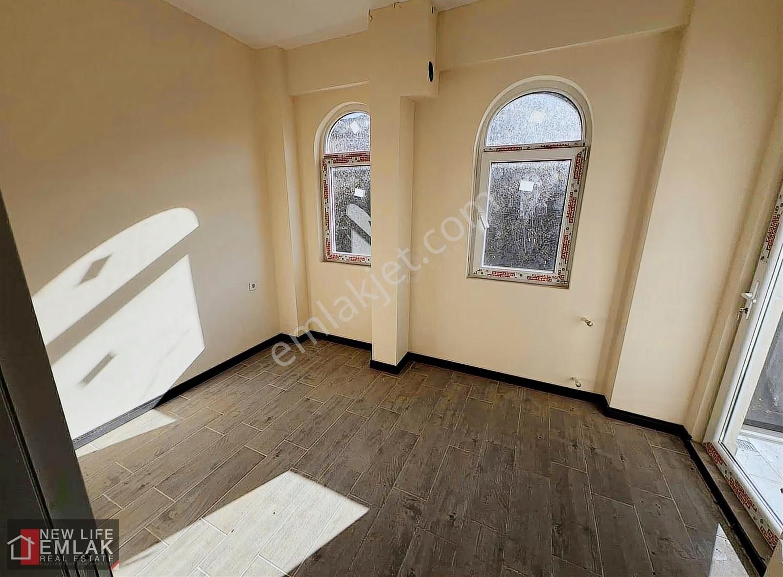 Kuşadası Davutlarda Bahçeli Ön Cephe Uygun Fiyatlı Villa - Görsel 4