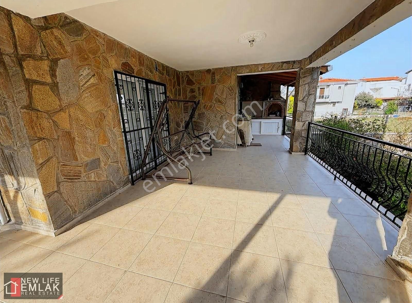 Kuşadası Davutlar Deniz Tarafında Tamamen Müstakil Villa 465m2 - Görsel 3