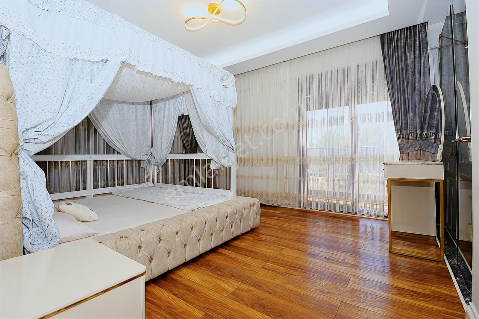 Belek'te Havuzlu Ve Saunalı 5+1 Müstakil Villa | Tekce - Görsel 14