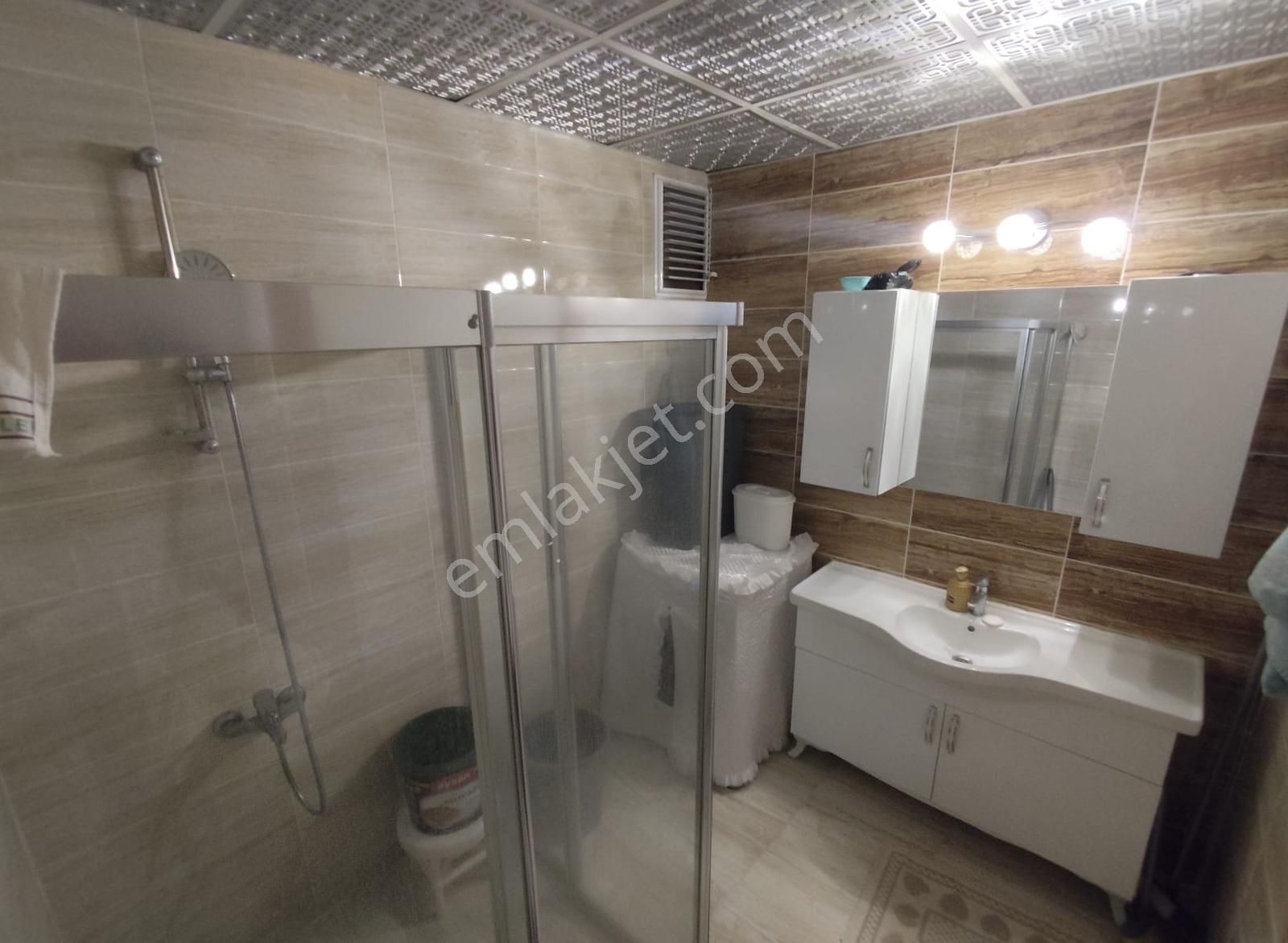Şahintepe Mah. Nezih Site İçerisnde Satılık Geniş 4+1 Daire - Görsel 32