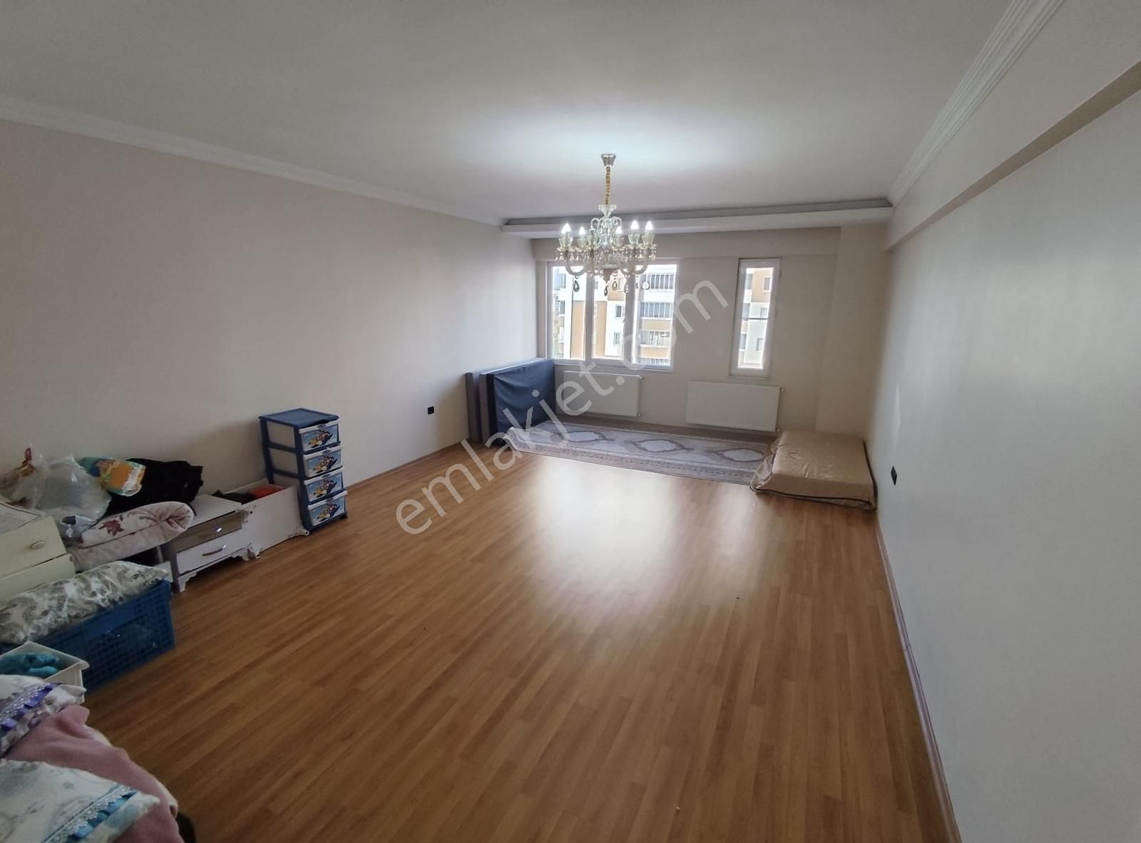 Şahintepe Mah. Nezih Site İçerisnde Satılık Geniş 4+1 Daire - Görsel 6