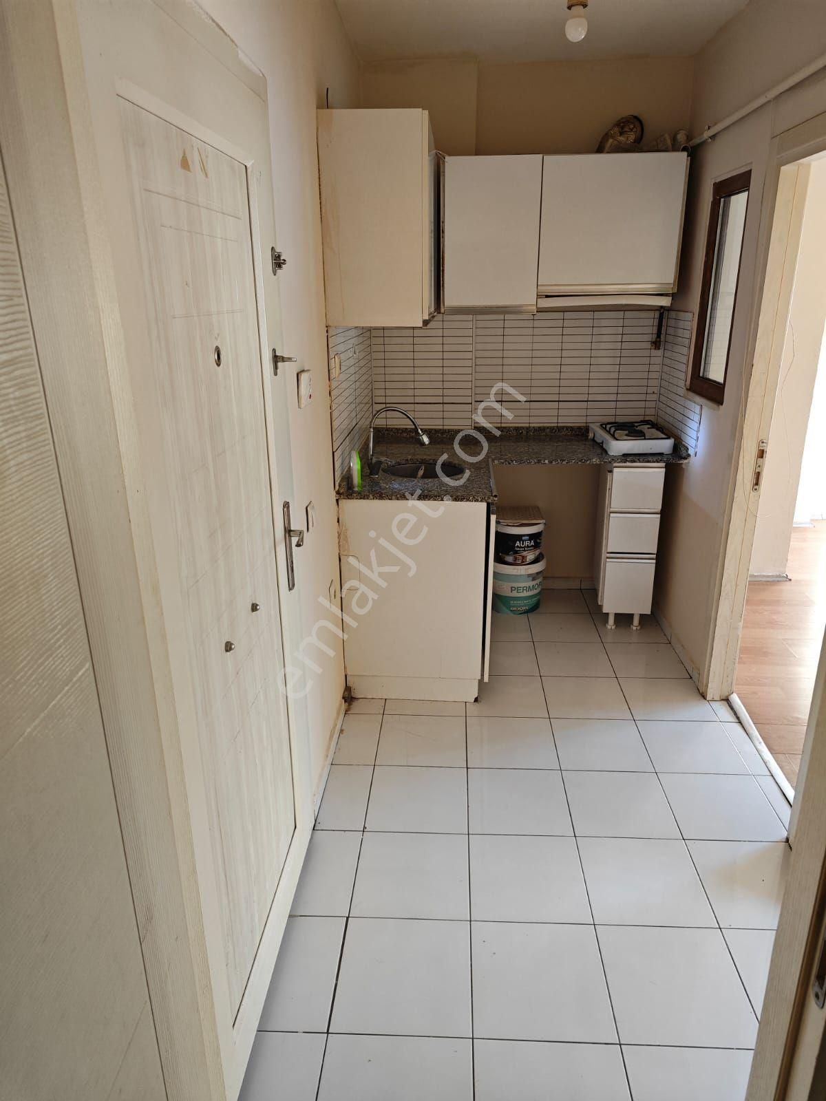 Sütlüce Mah. Satılık Hazır Kiracılı Sıfır Eşyalı 1+1 - Görsel 5