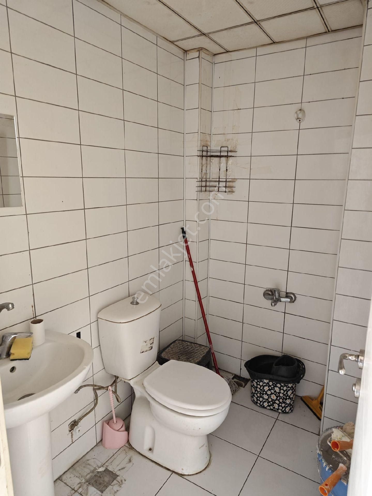 Sütlüce Mah. Satılık Hazır Kiracılı Sıfır Eşyalı 1+1 - Görsel 12